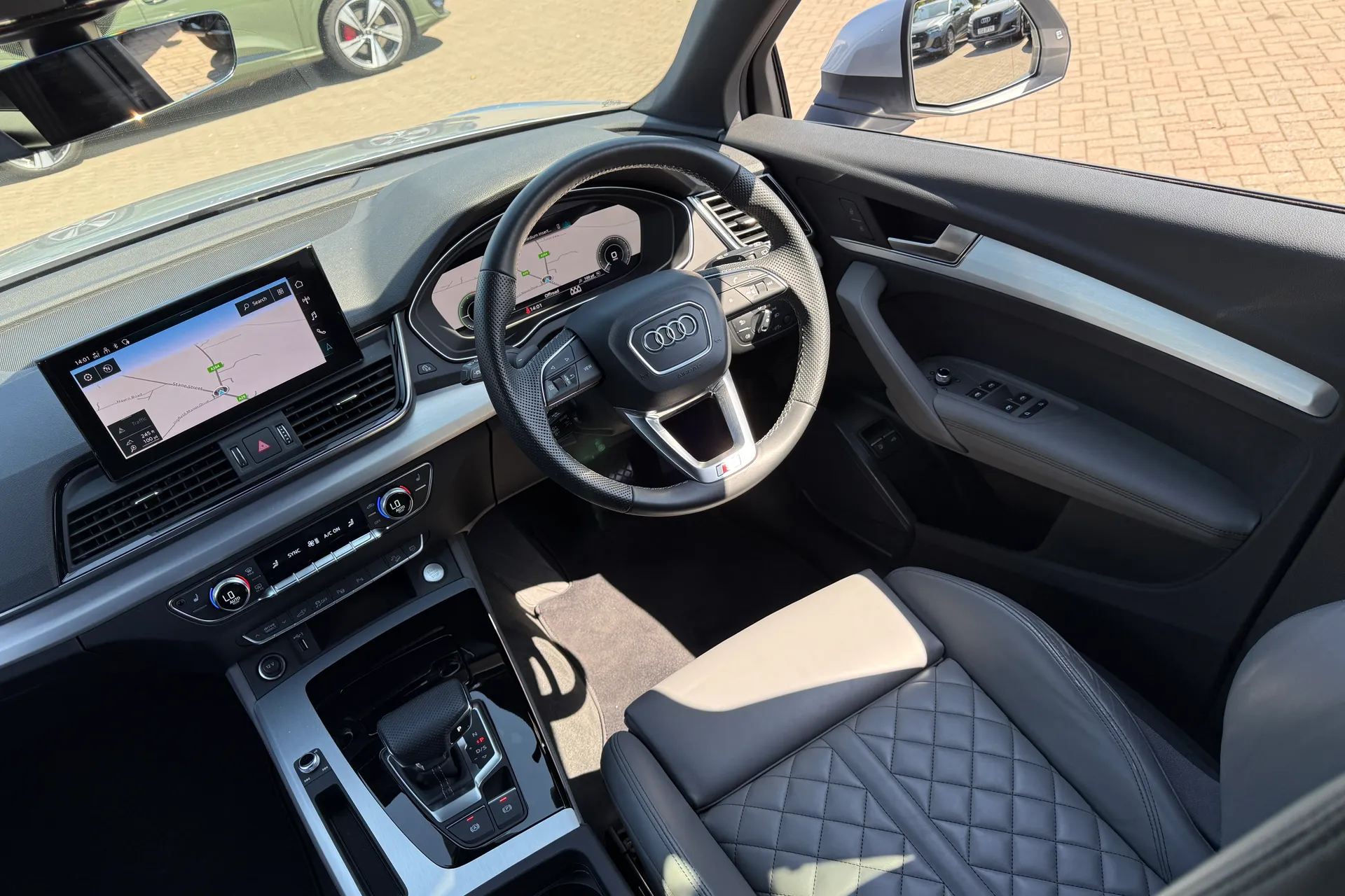 Audi Q5 thumbnail image number 45