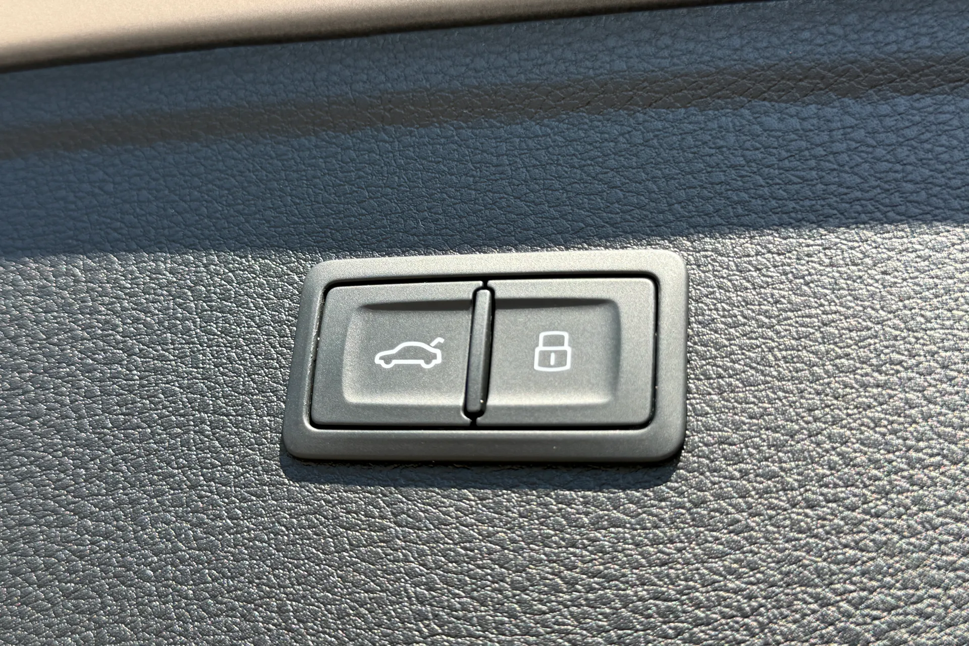 Audi Q5 thumbnail image number 40