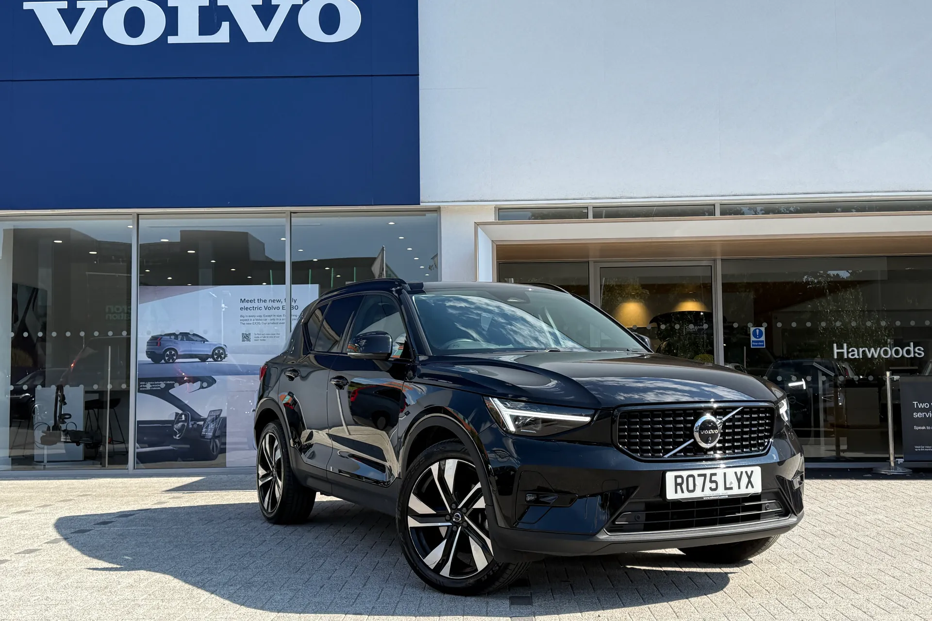 Volvo XC40 focused image