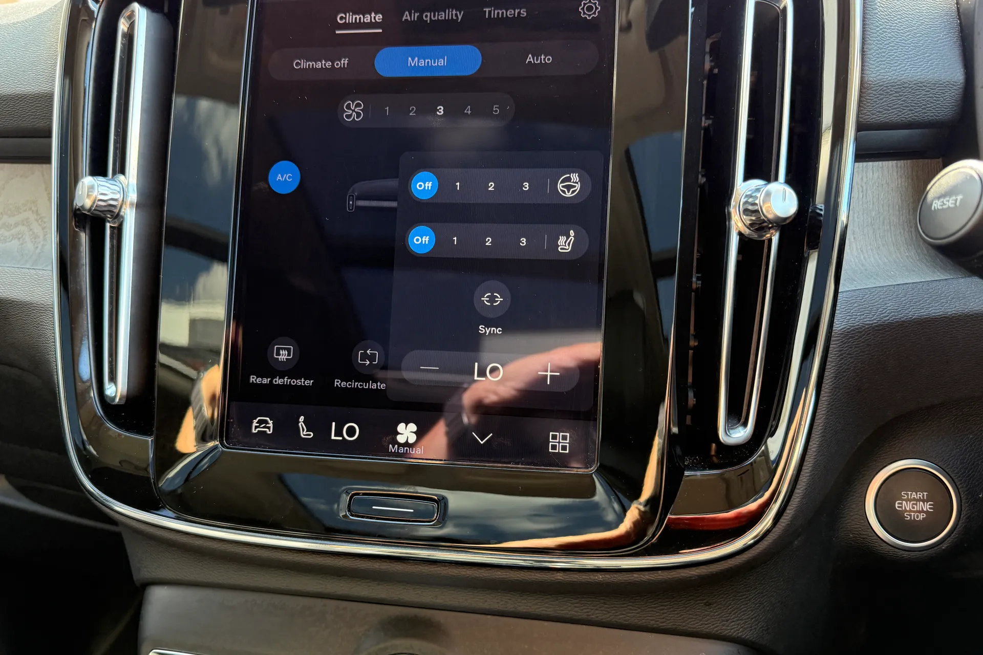 Volvo XC40 thumbnail image number 40