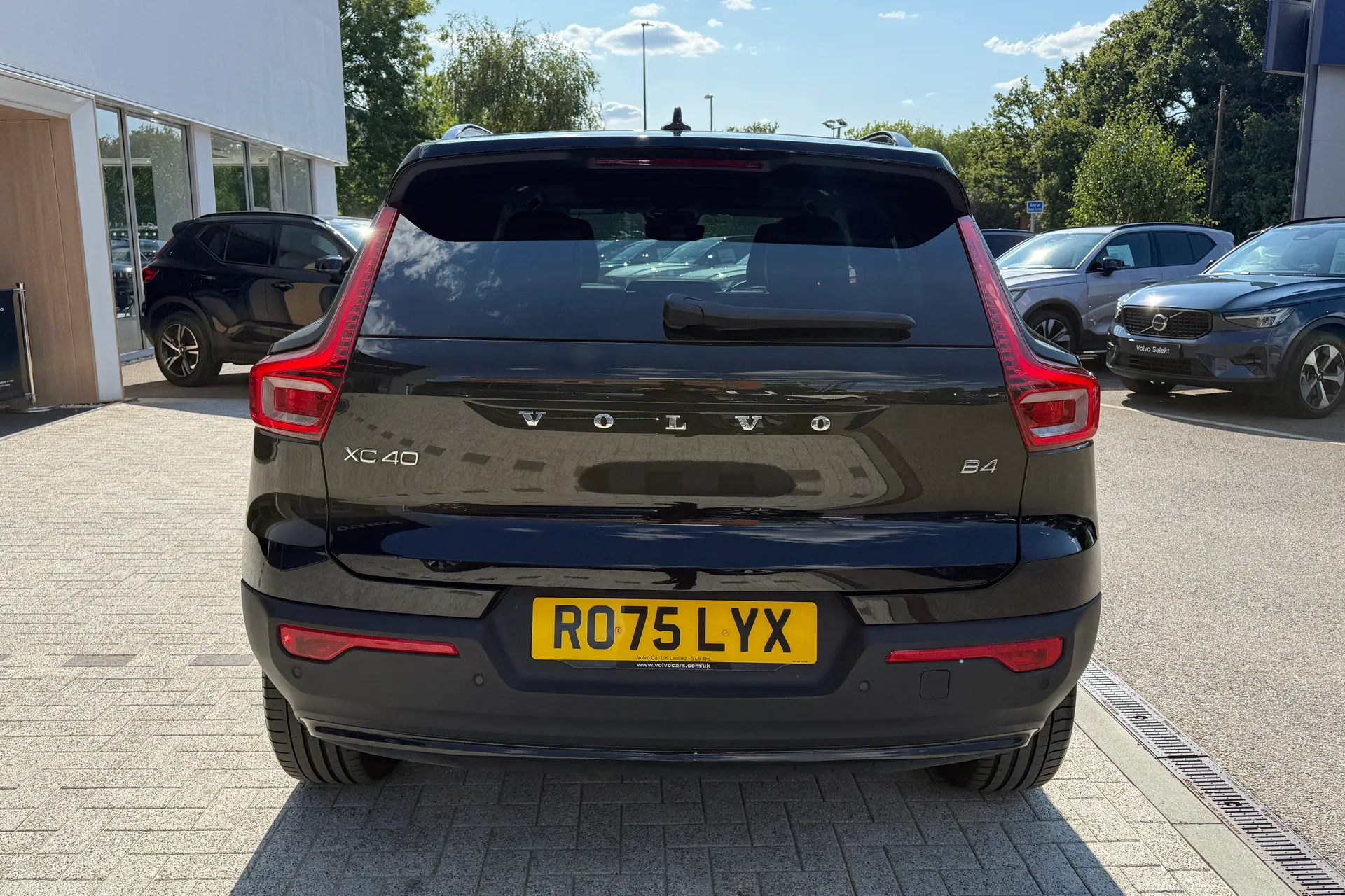Volvo XC40 thumbnail image number 9