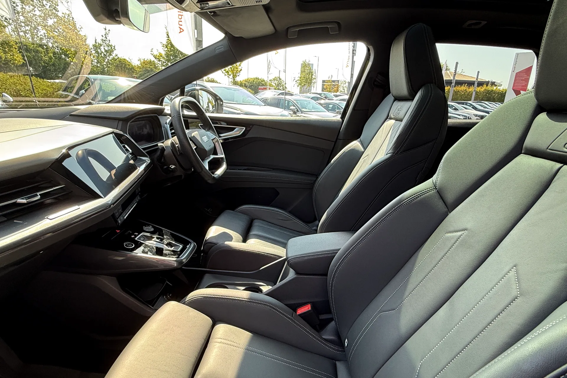 Audi Q4 thumbnail image number 45