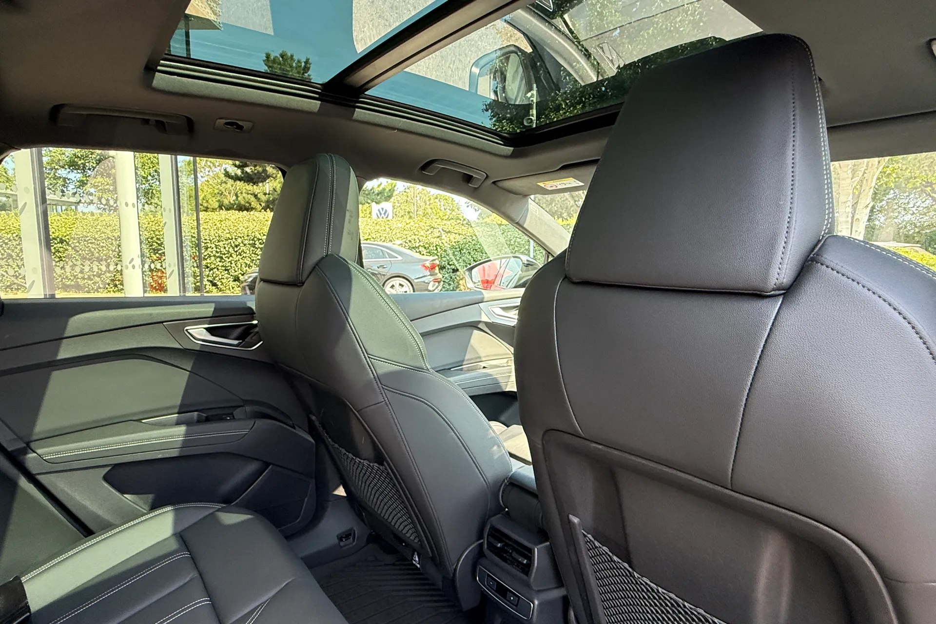 Audi Q4 thumbnail image number 38