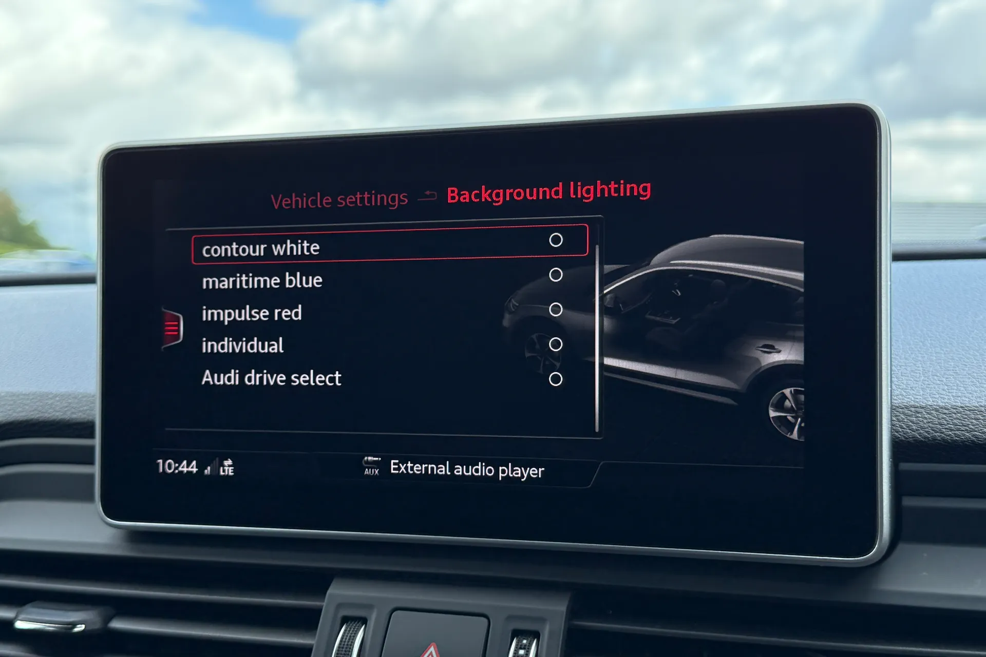 Audi Q5 thumbnail image number 16
