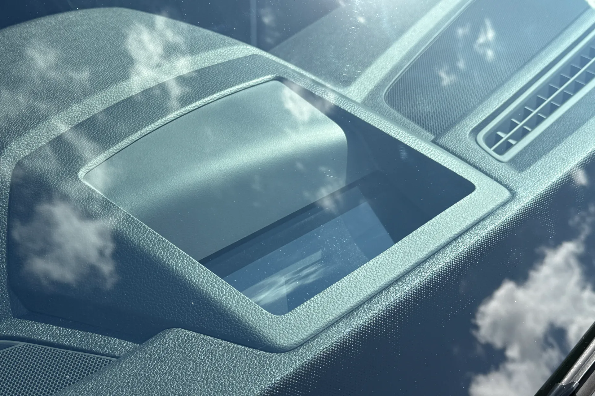 Audi Q5 thumbnail image number 10