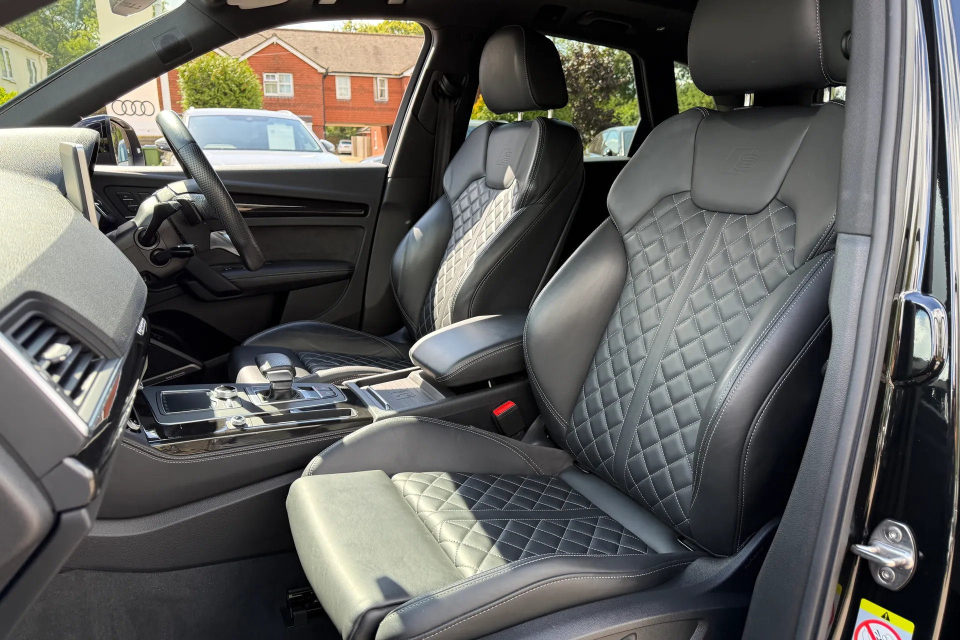 Audi Q5 thumbnail image number 37