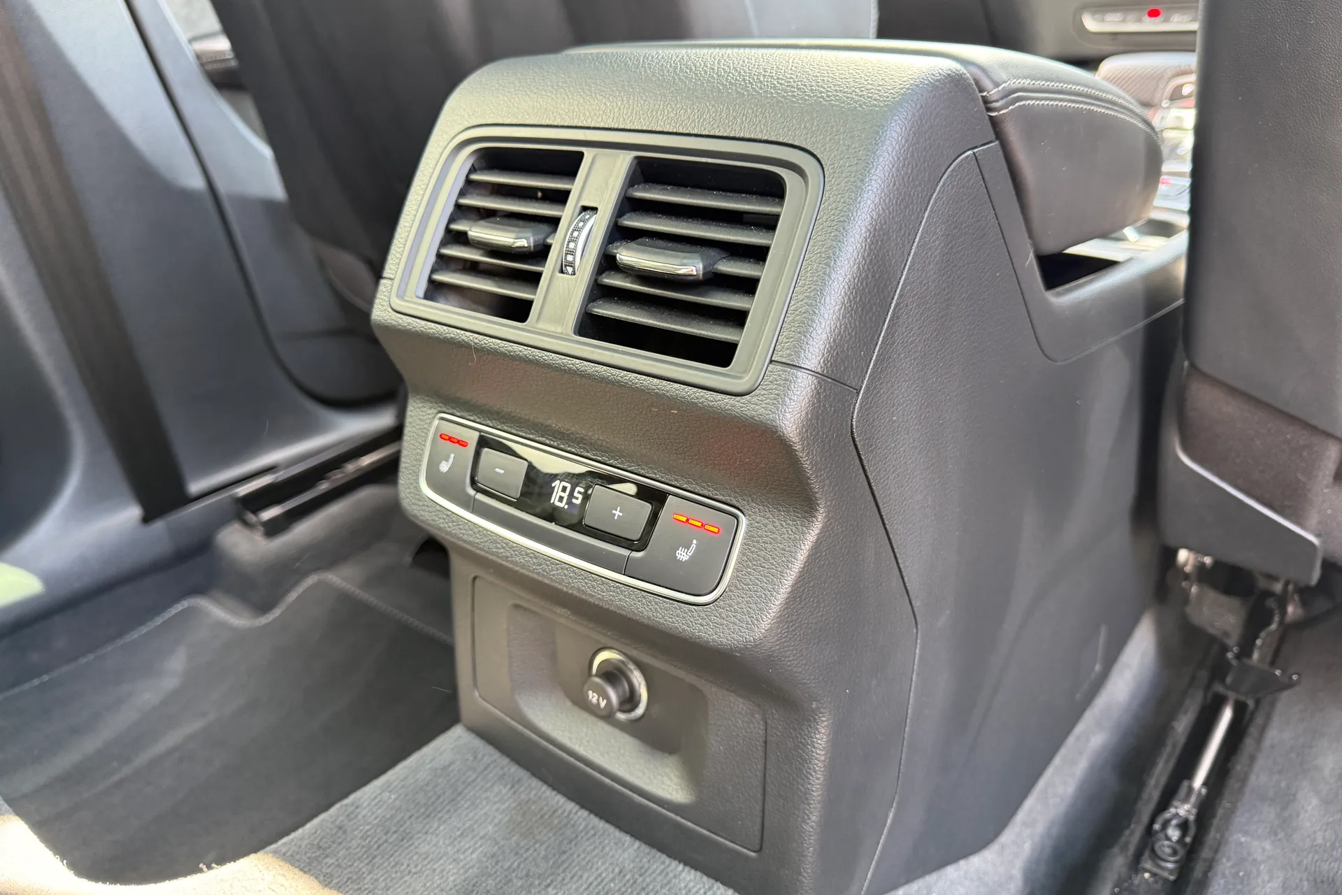 Audi Q5 thumbnail image number 59