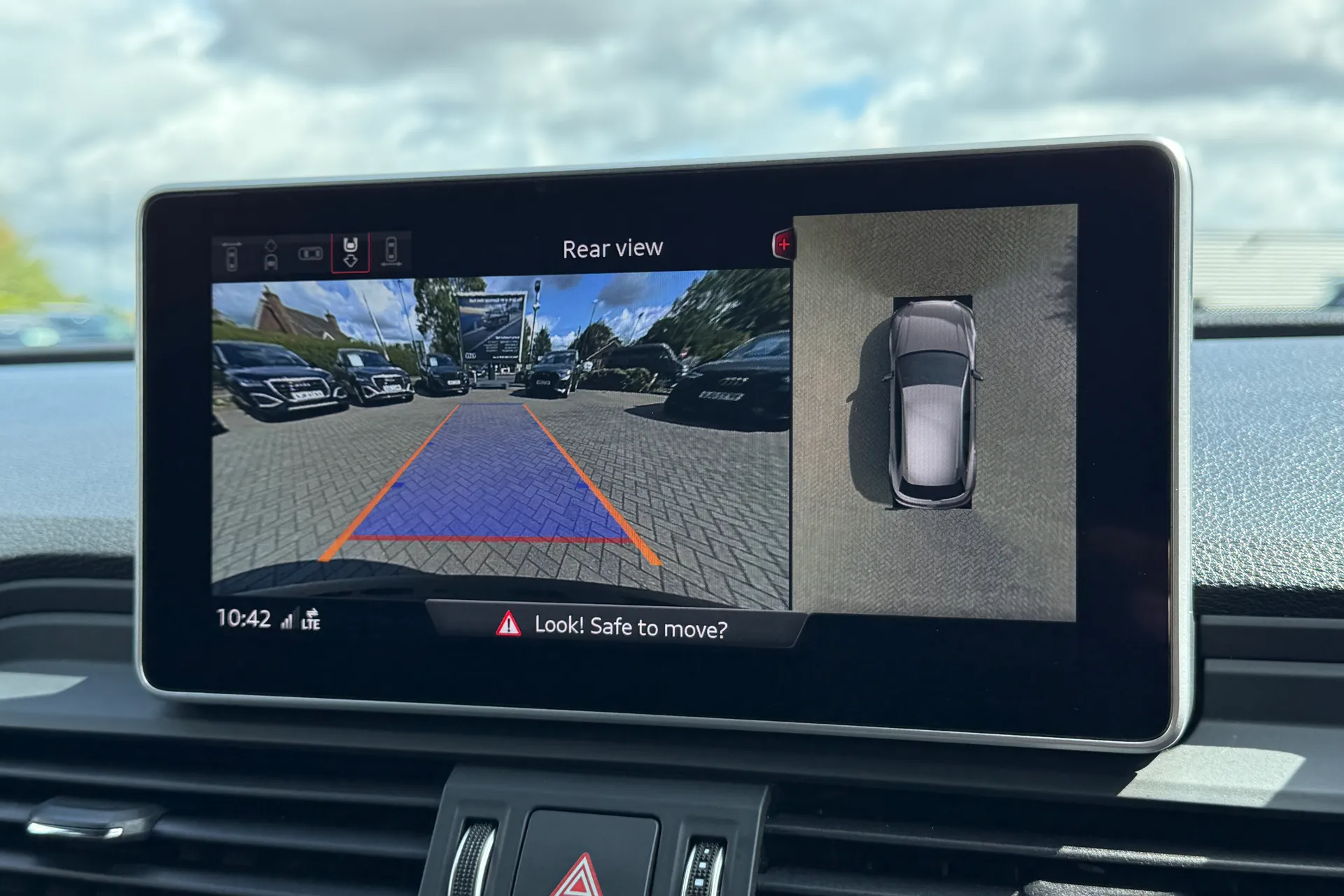 Audi Q5 thumbnail image number 5