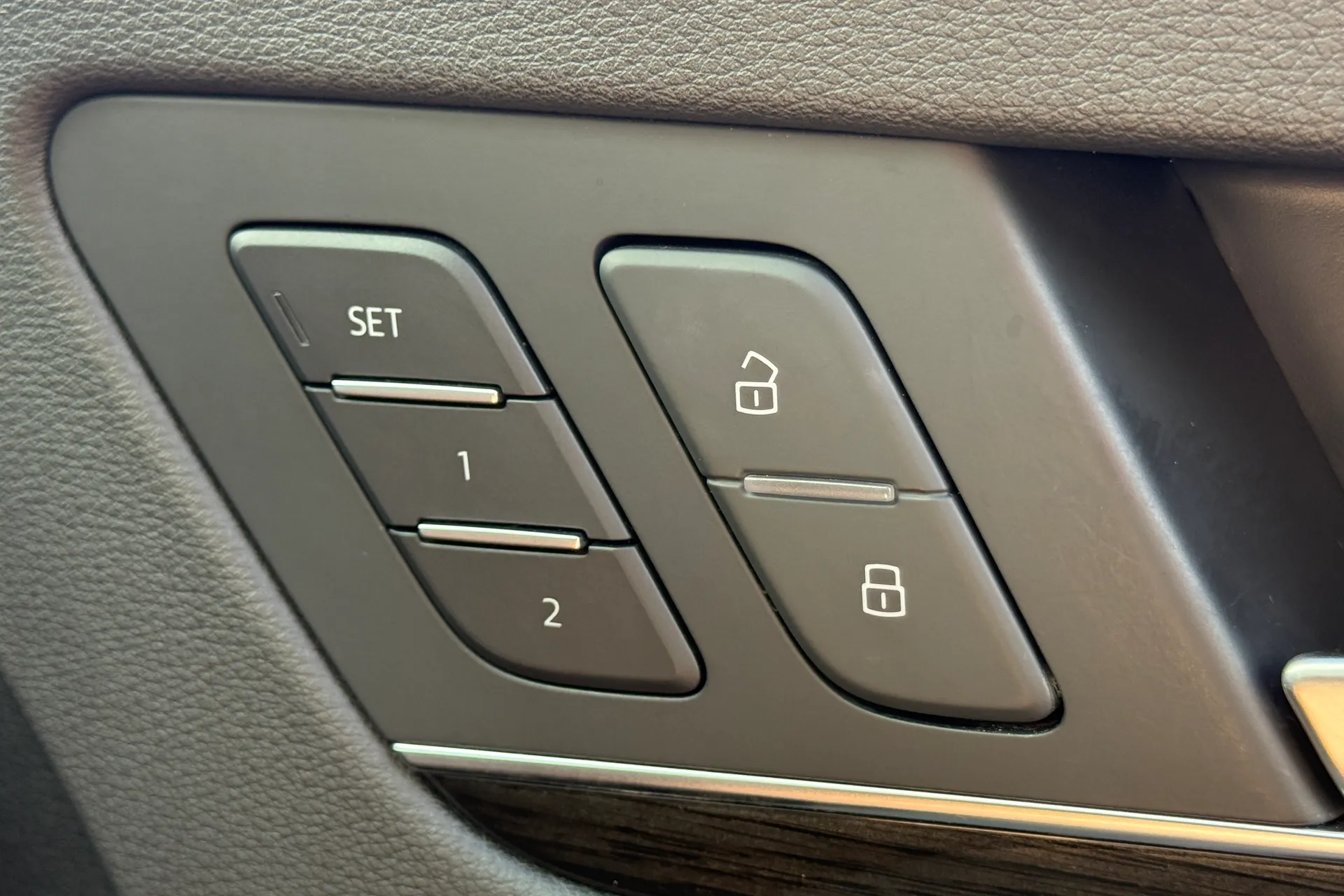 Audi Q5 thumbnail image number 23