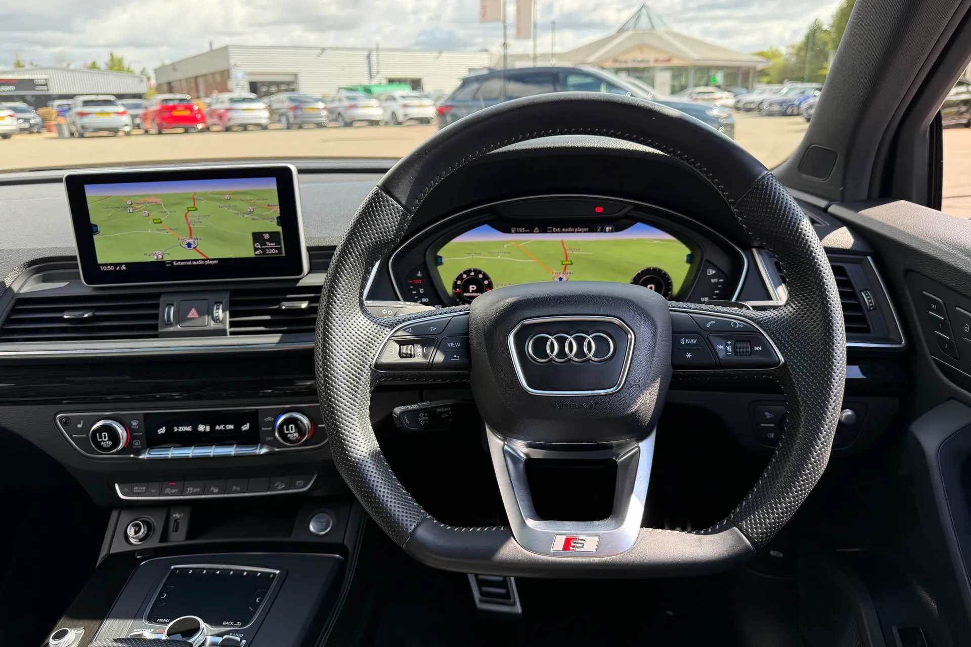 Audi Q5 thumbnail image number 6