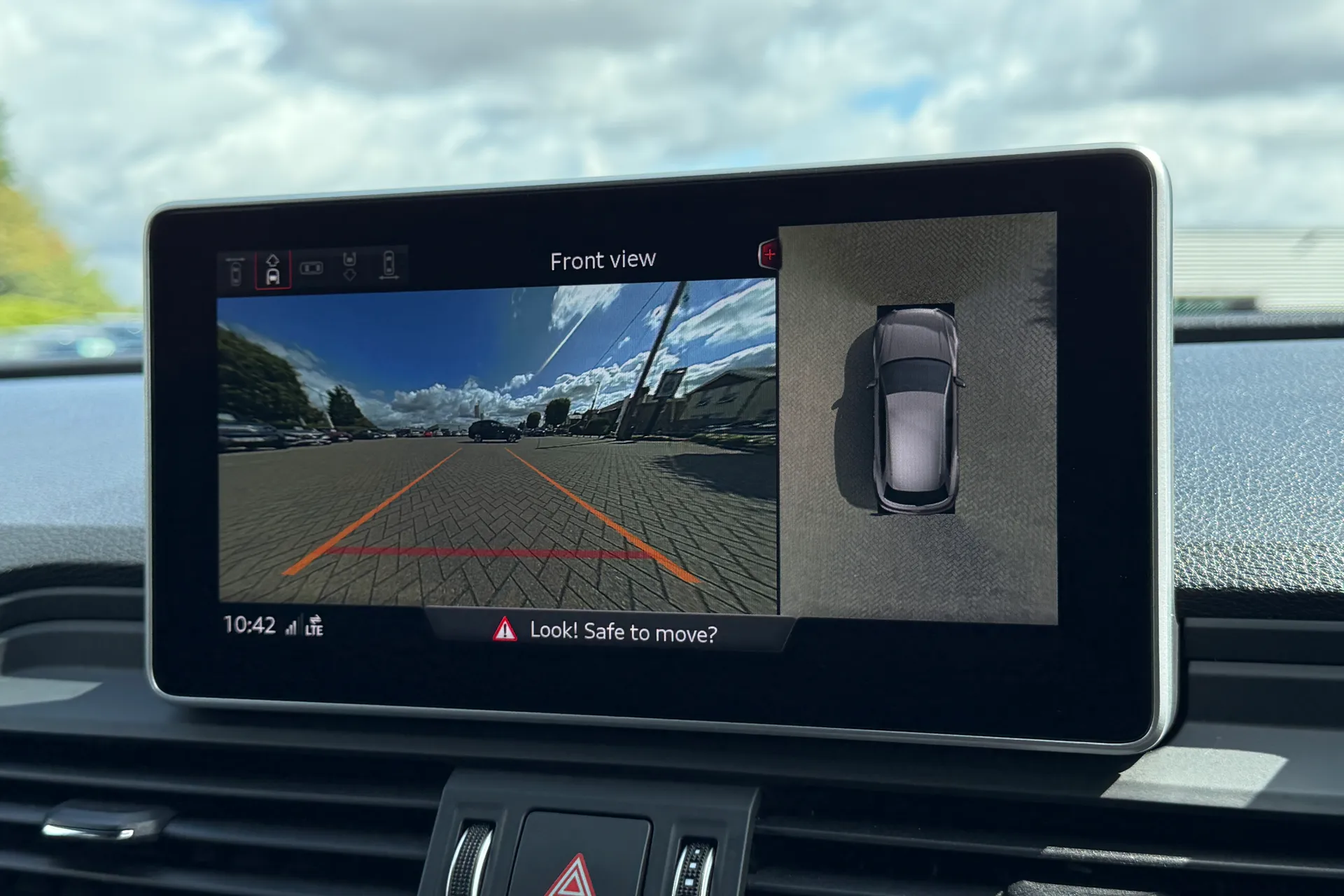 Audi Q5 thumbnail image number 11