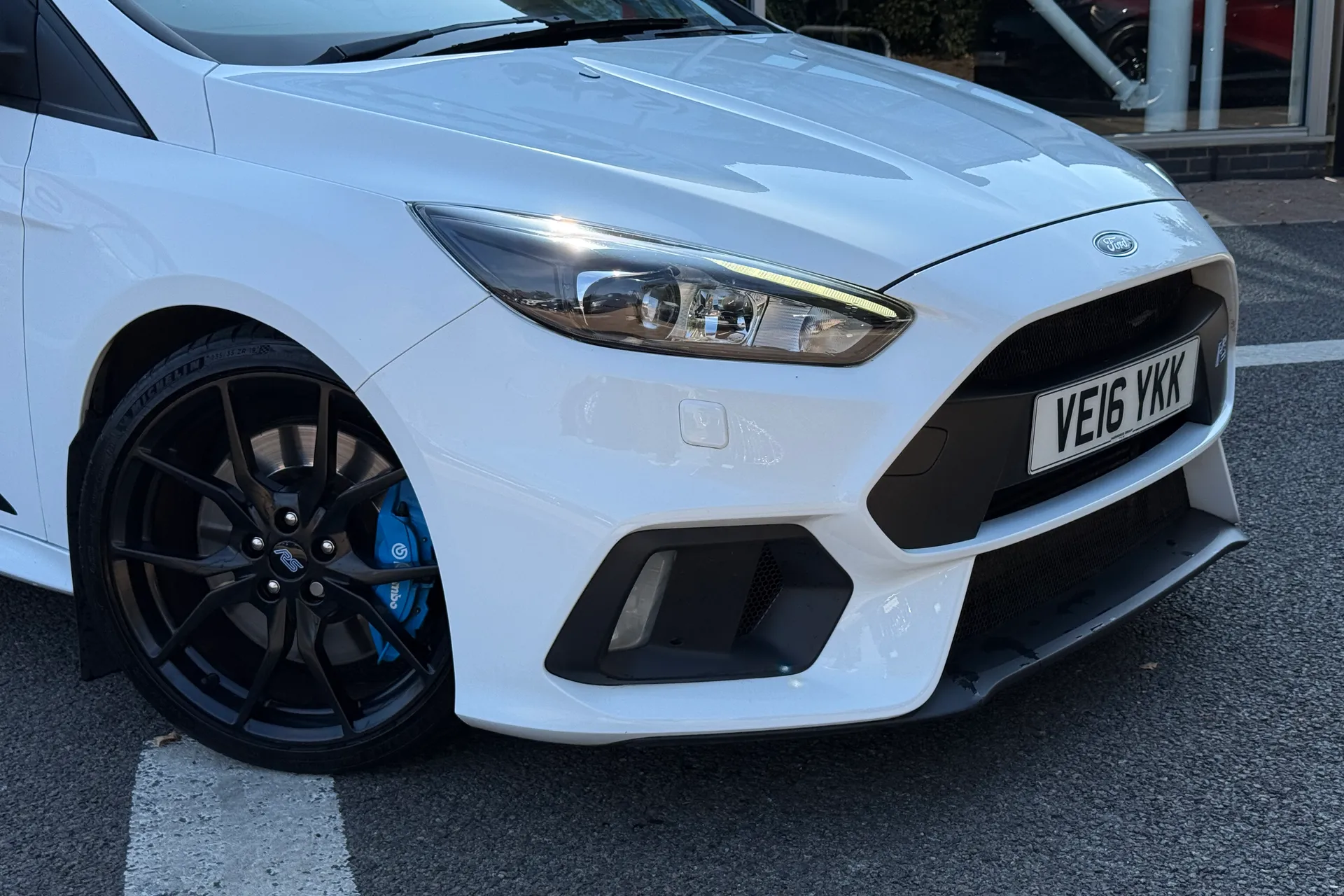 FORD FOCUS RS thumbnail image number 9
