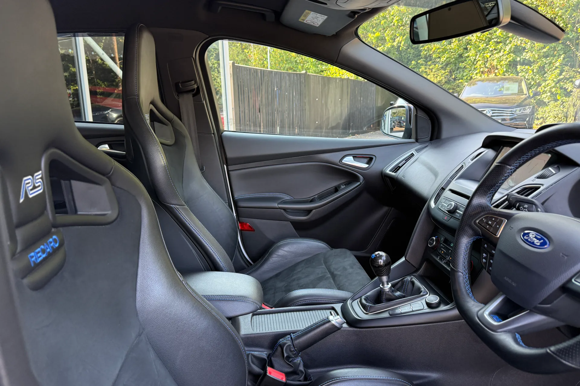 FORD FOCUS RS thumbnail image number 27