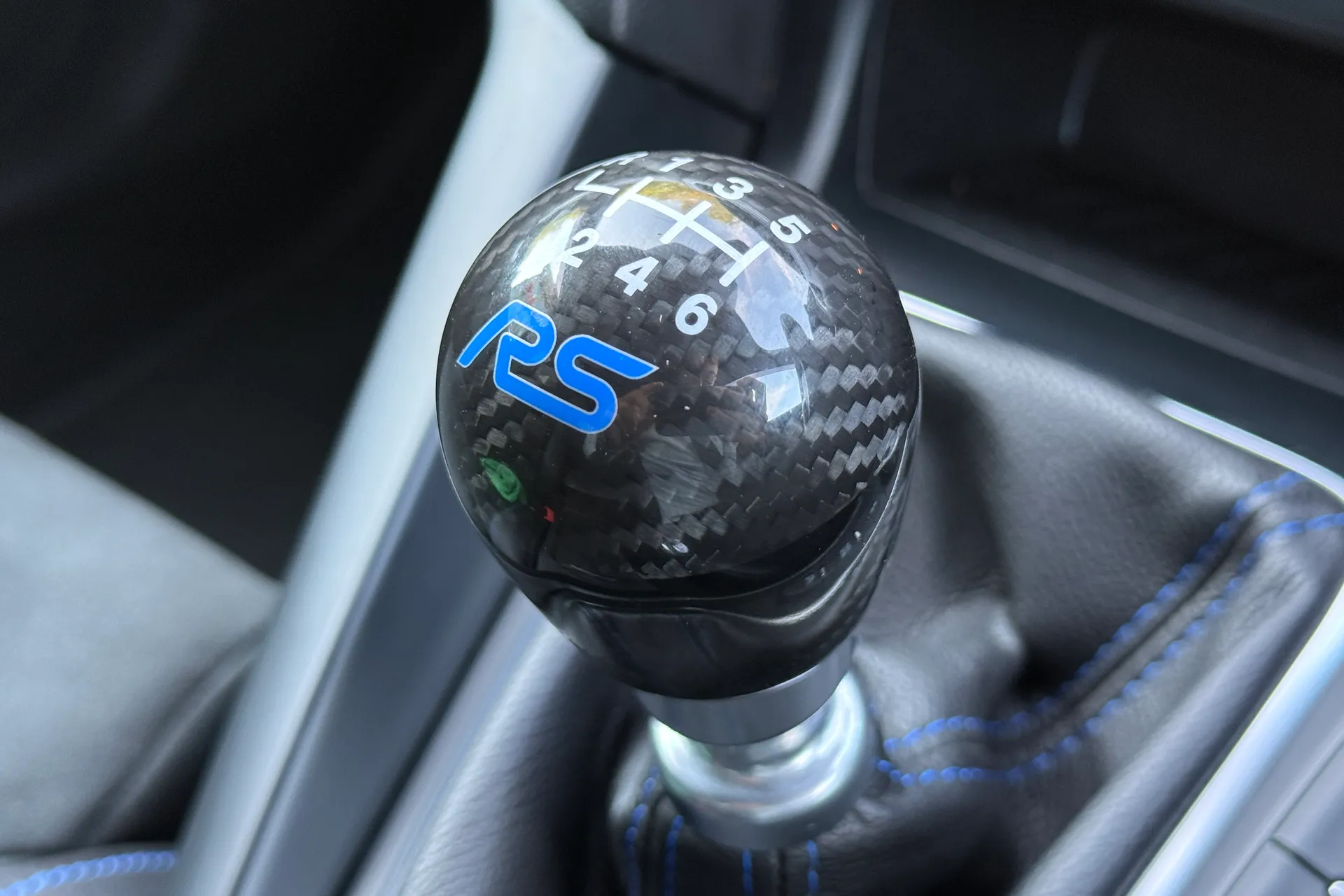 FORD FOCUS RS thumbnail image number 21