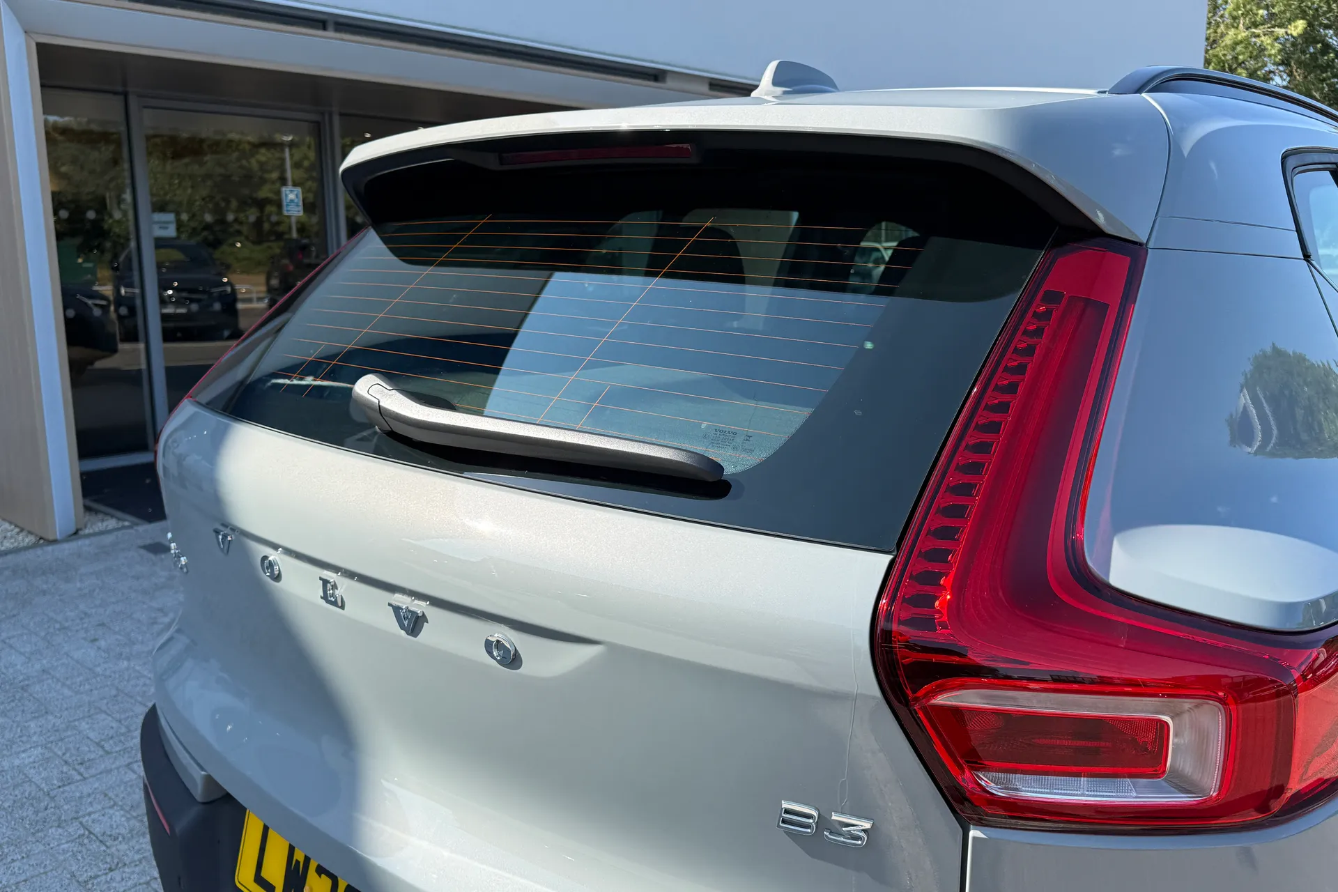 Volvo XC40 thumbnail image number 18