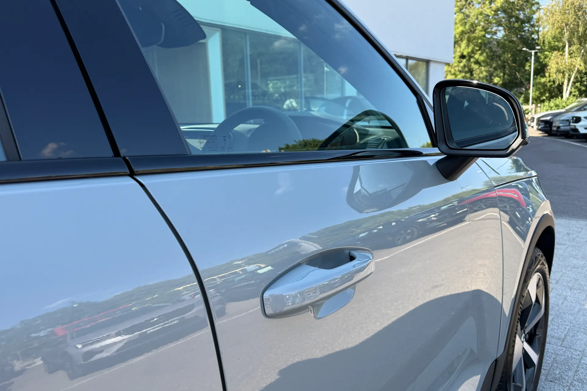 Volvo XC40 thumbnail image number 15