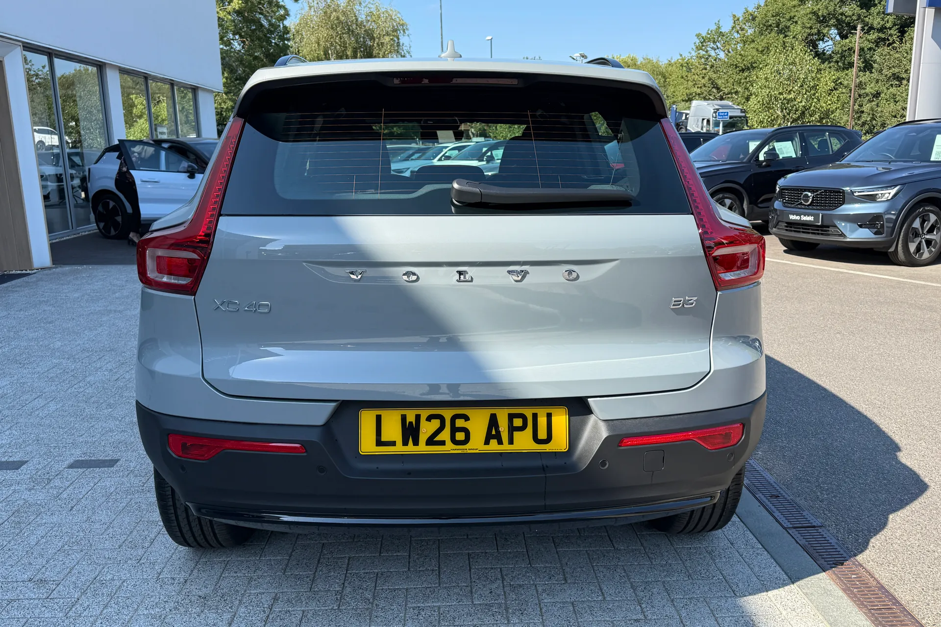 Volvo XC40 thumbnail image number 9