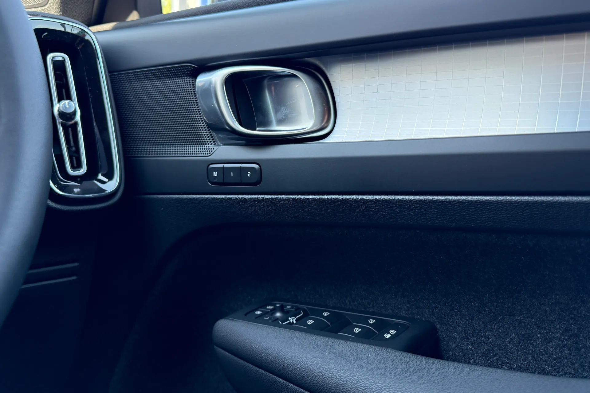 Volvo XC40 thumbnail image number 40