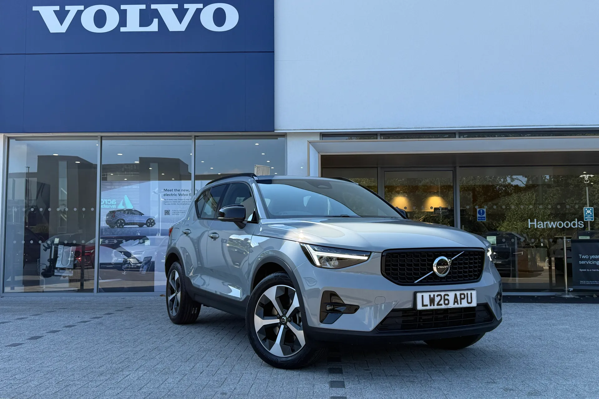 Volvo XC40 focused image