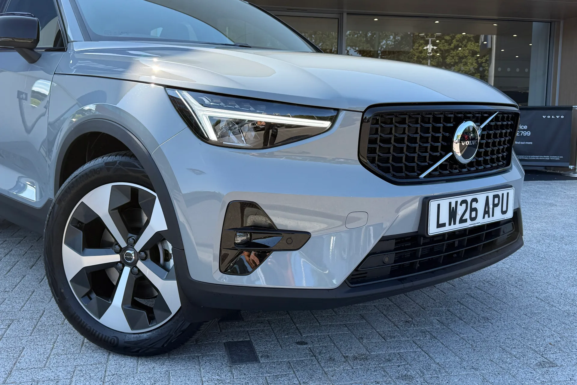 Volvo XC40 thumbnail image number 7