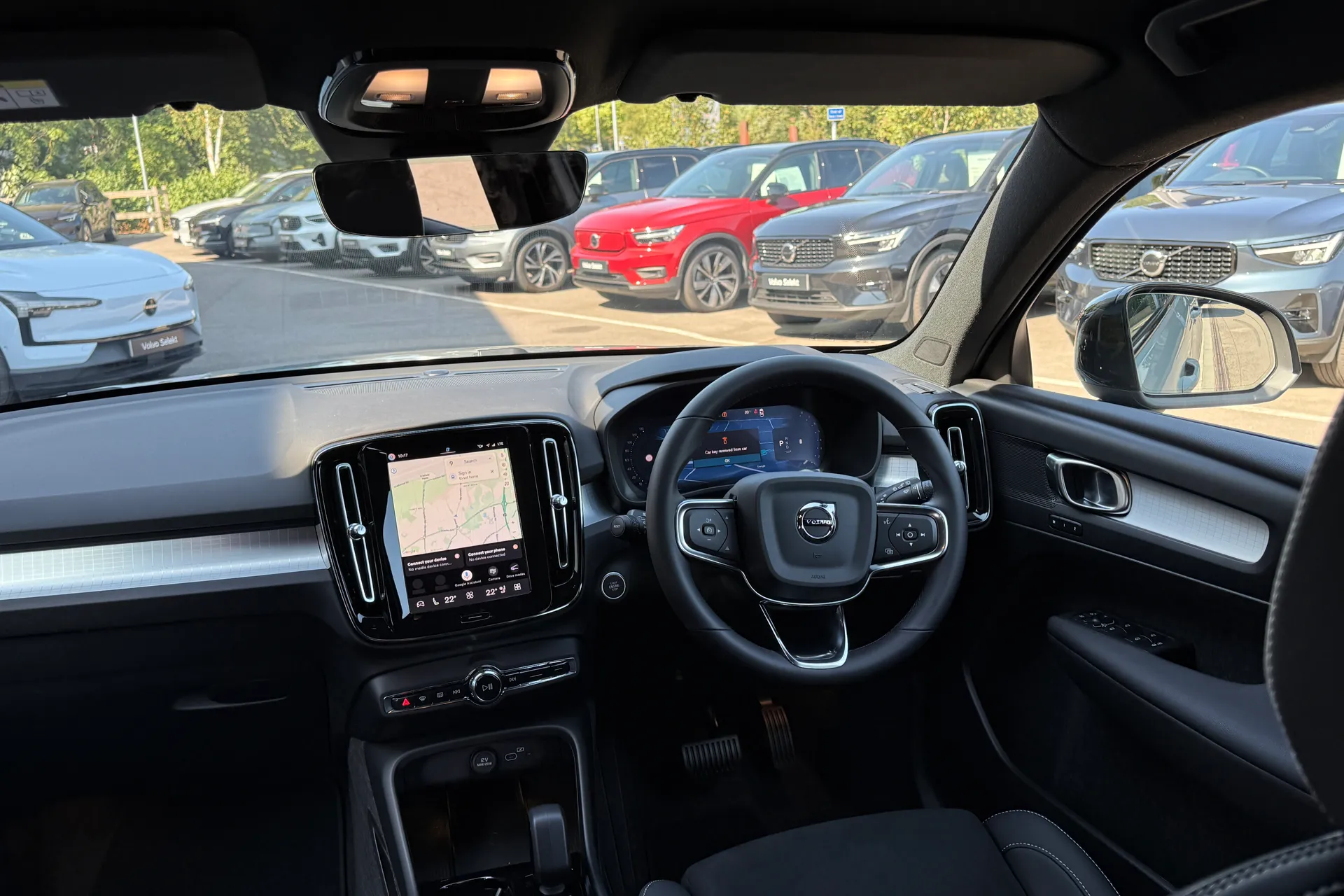 Volvo XC40 thumbnail image number 32