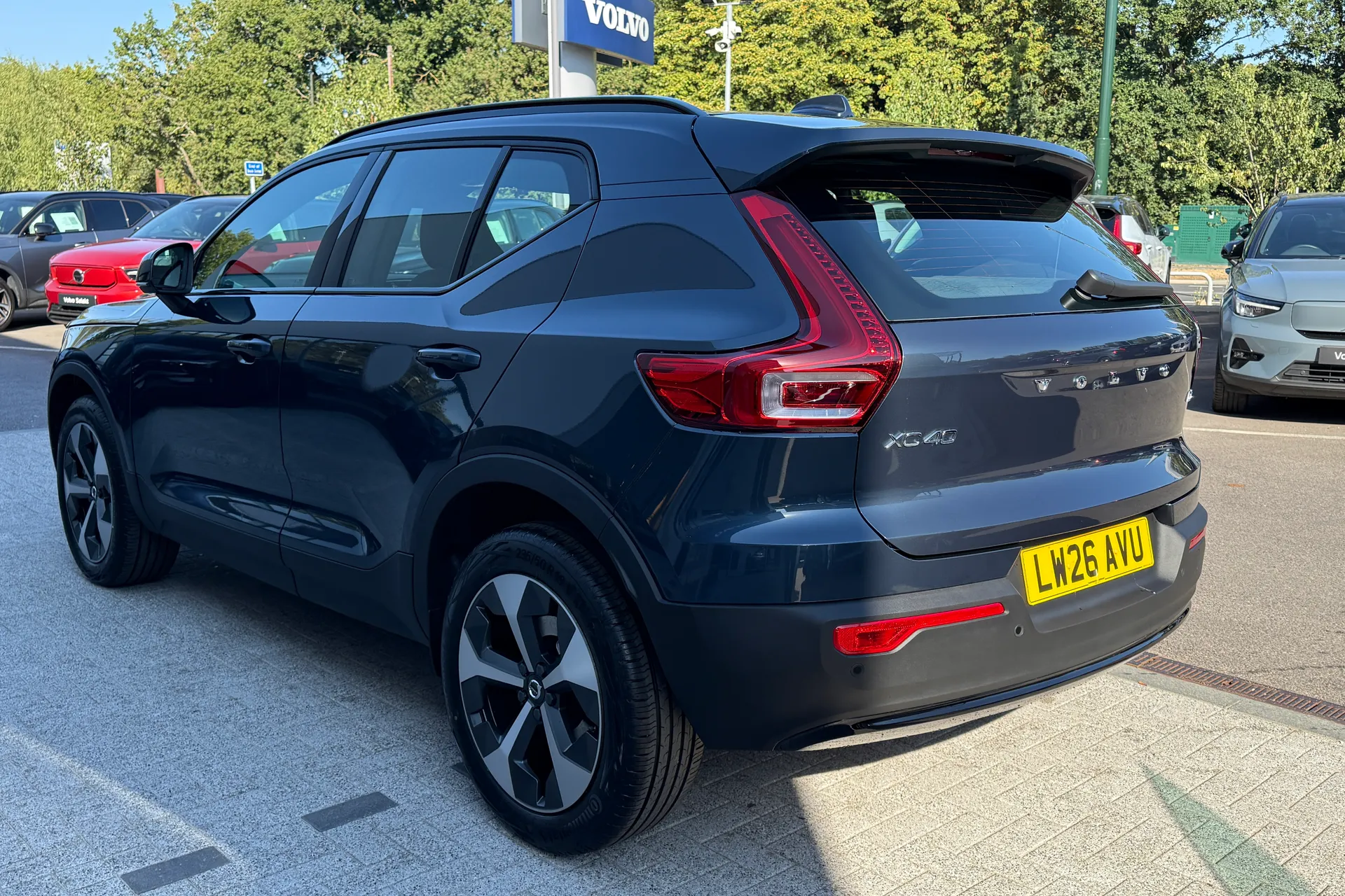 Volvo XC40 thumbnail image number 10