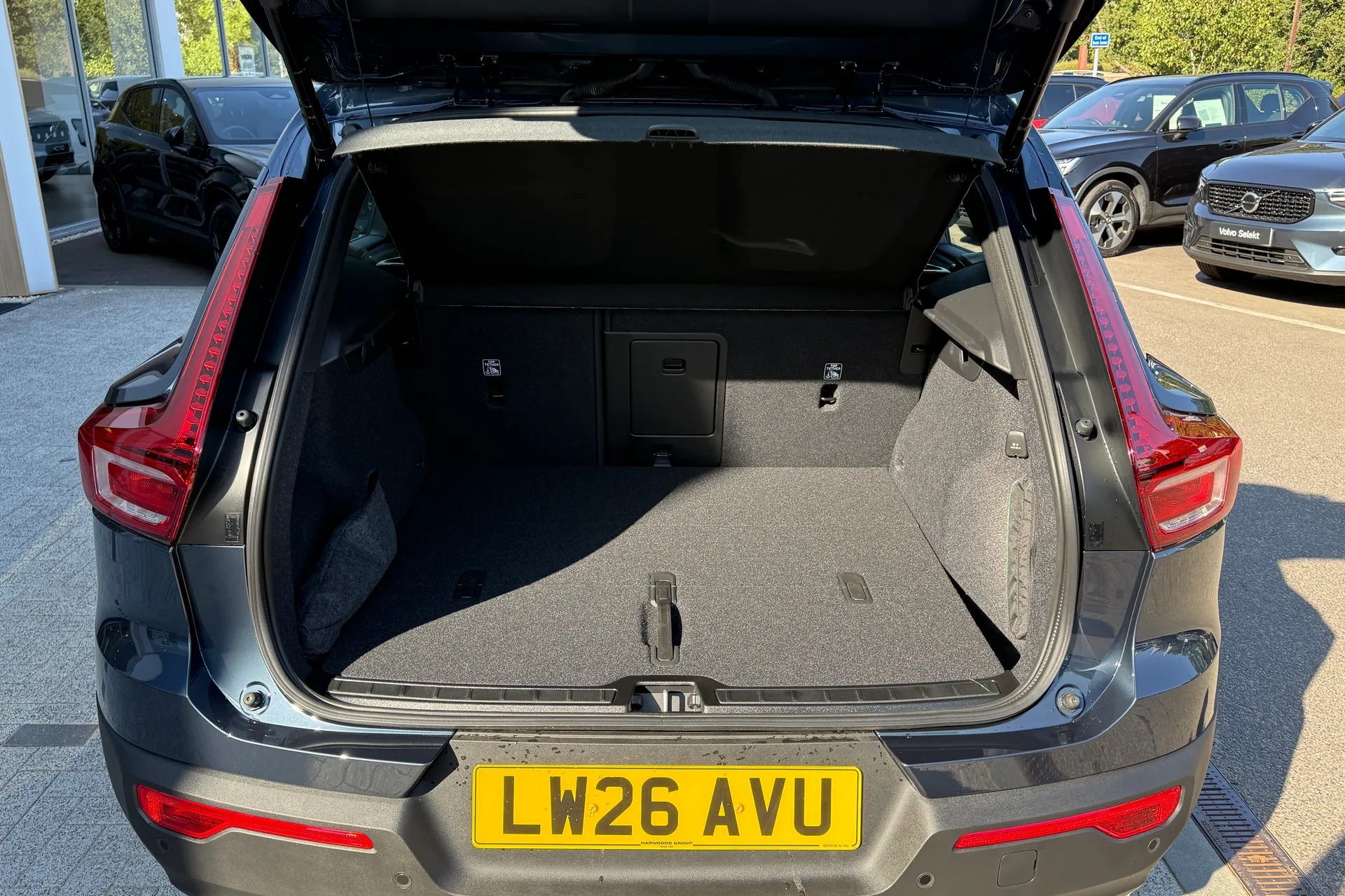 Volvo XC40 thumbnail image number 20