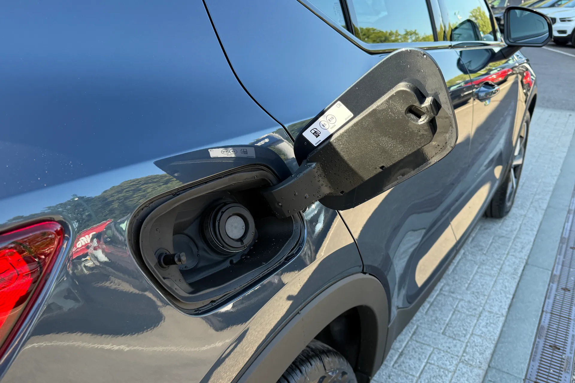 Volvo XC40 thumbnail image number 16