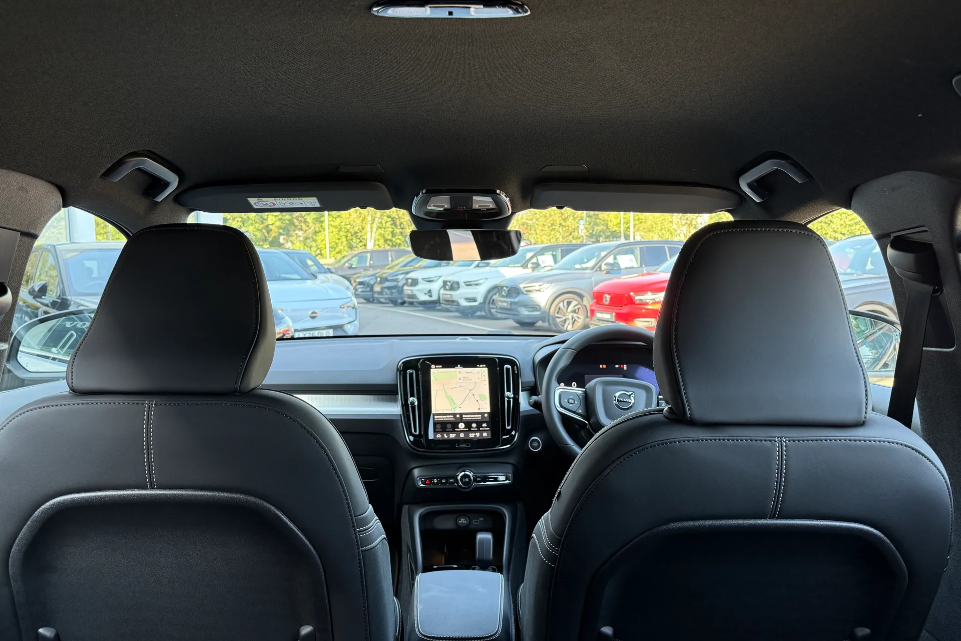 Volvo XC40 thumbnail image number 22