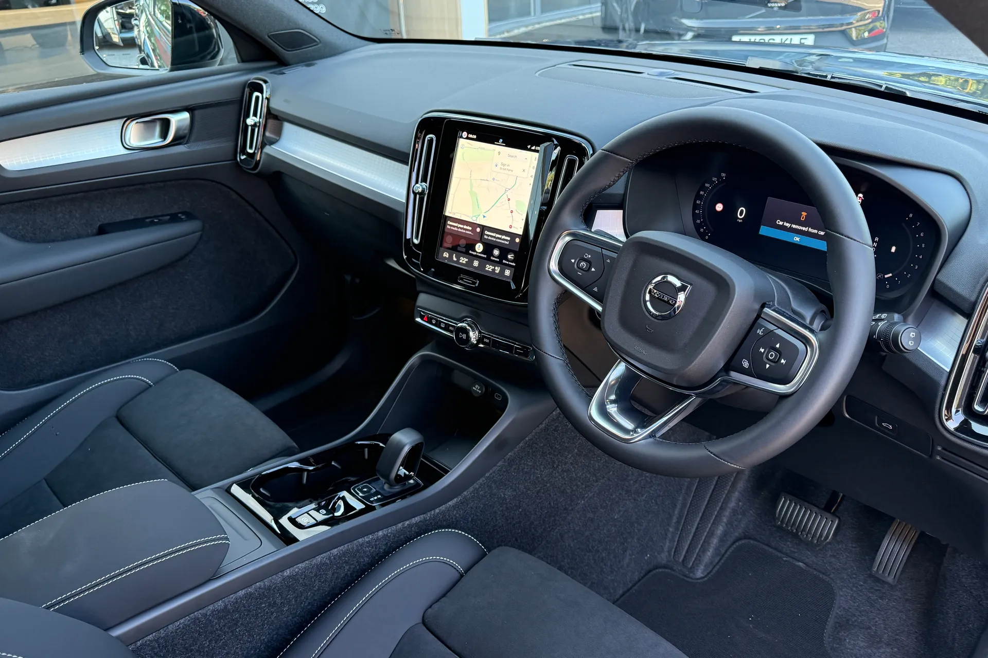 Volvo XC40 thumbnail image number 6