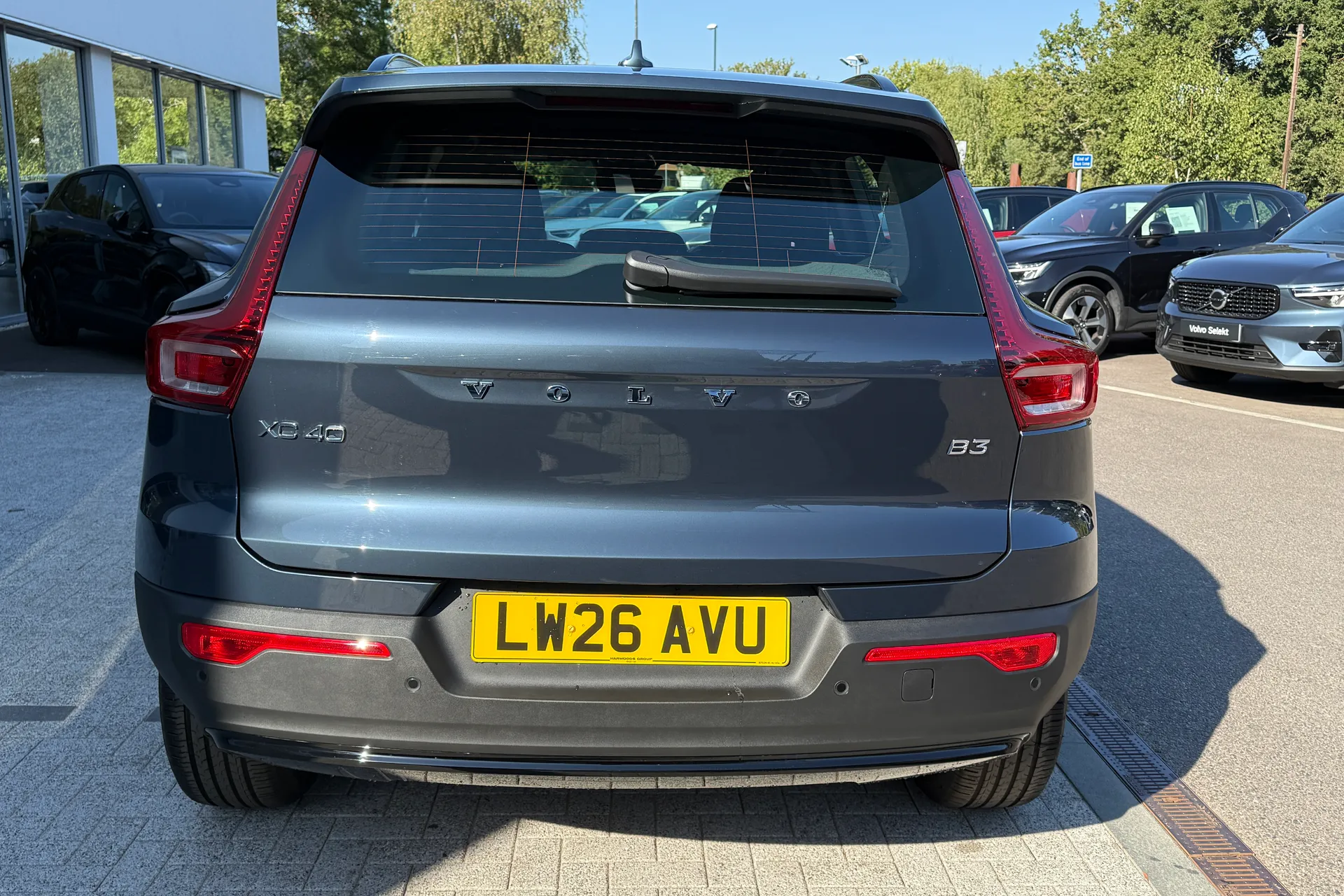 Volvo XC40 thumbnail image number 9