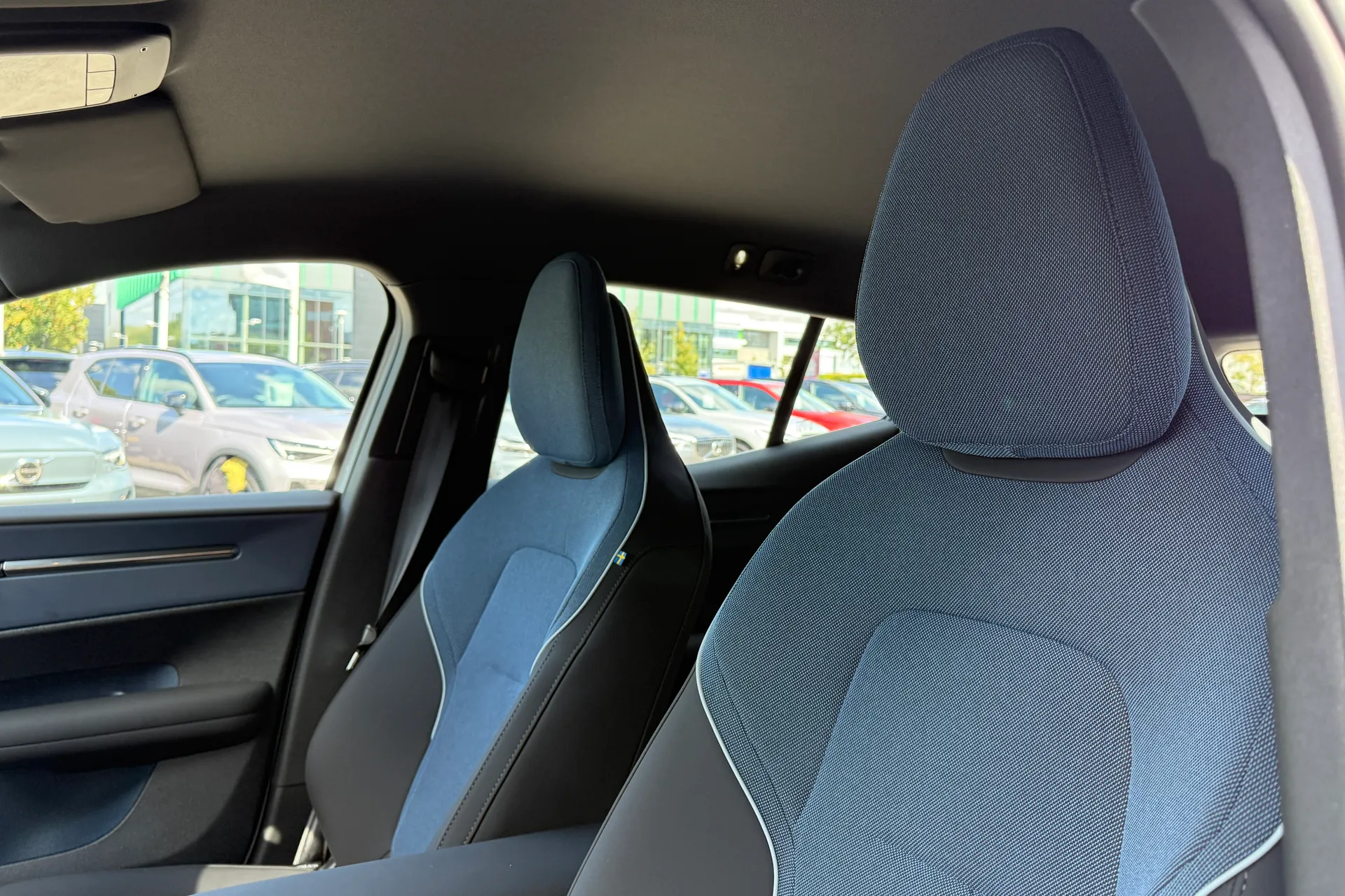 Volvo EX30 thumbnail image number 27