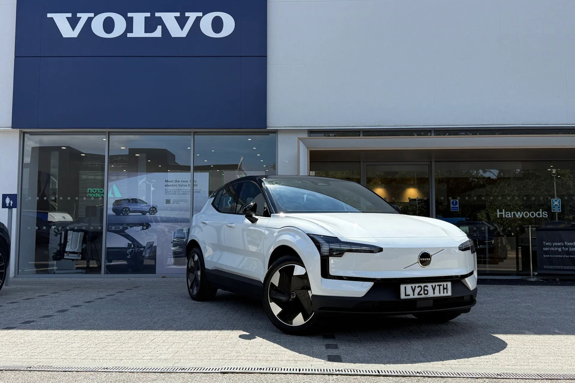 Volvo EX30 focused image