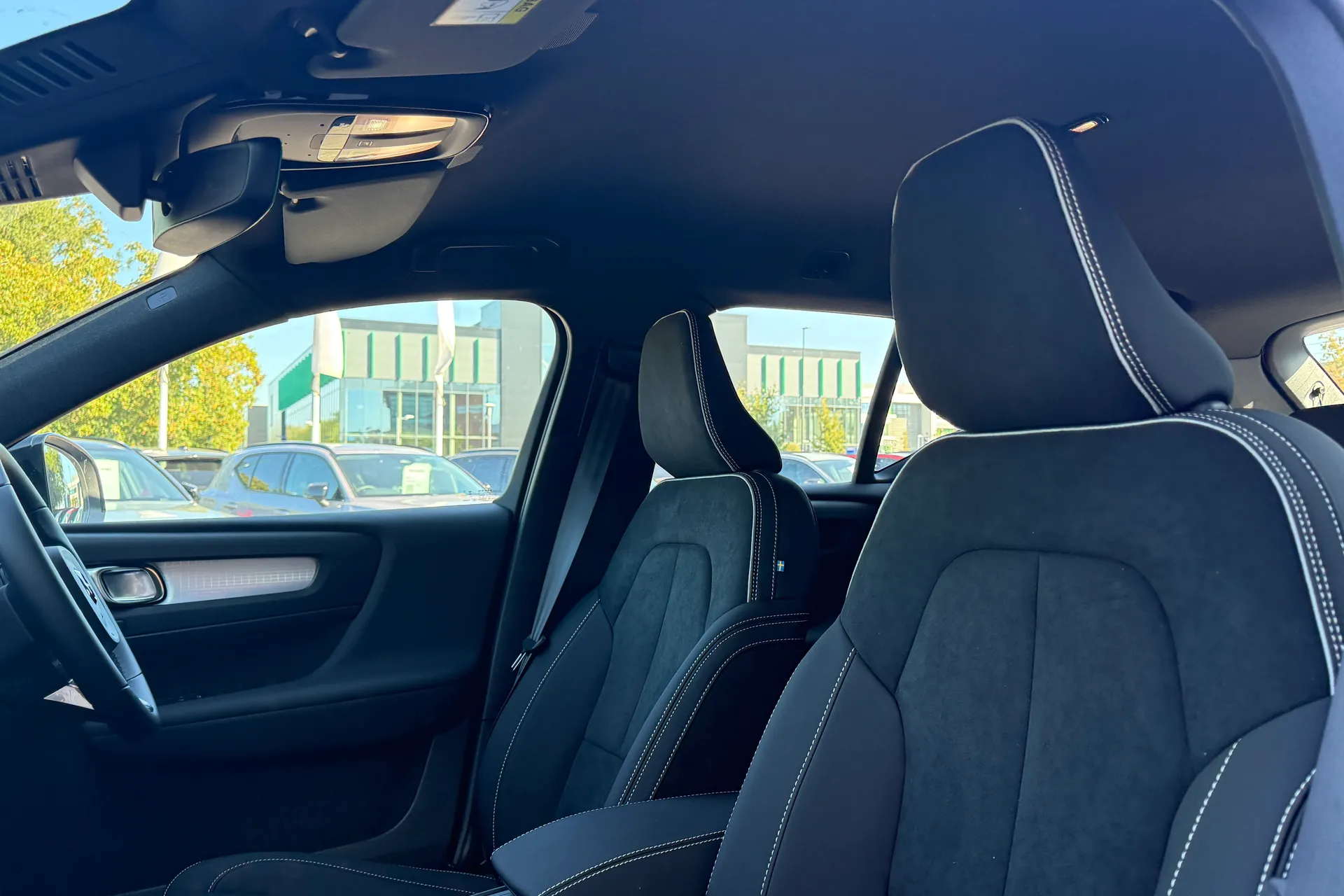 Volvo XC40 thumbnail image number 28