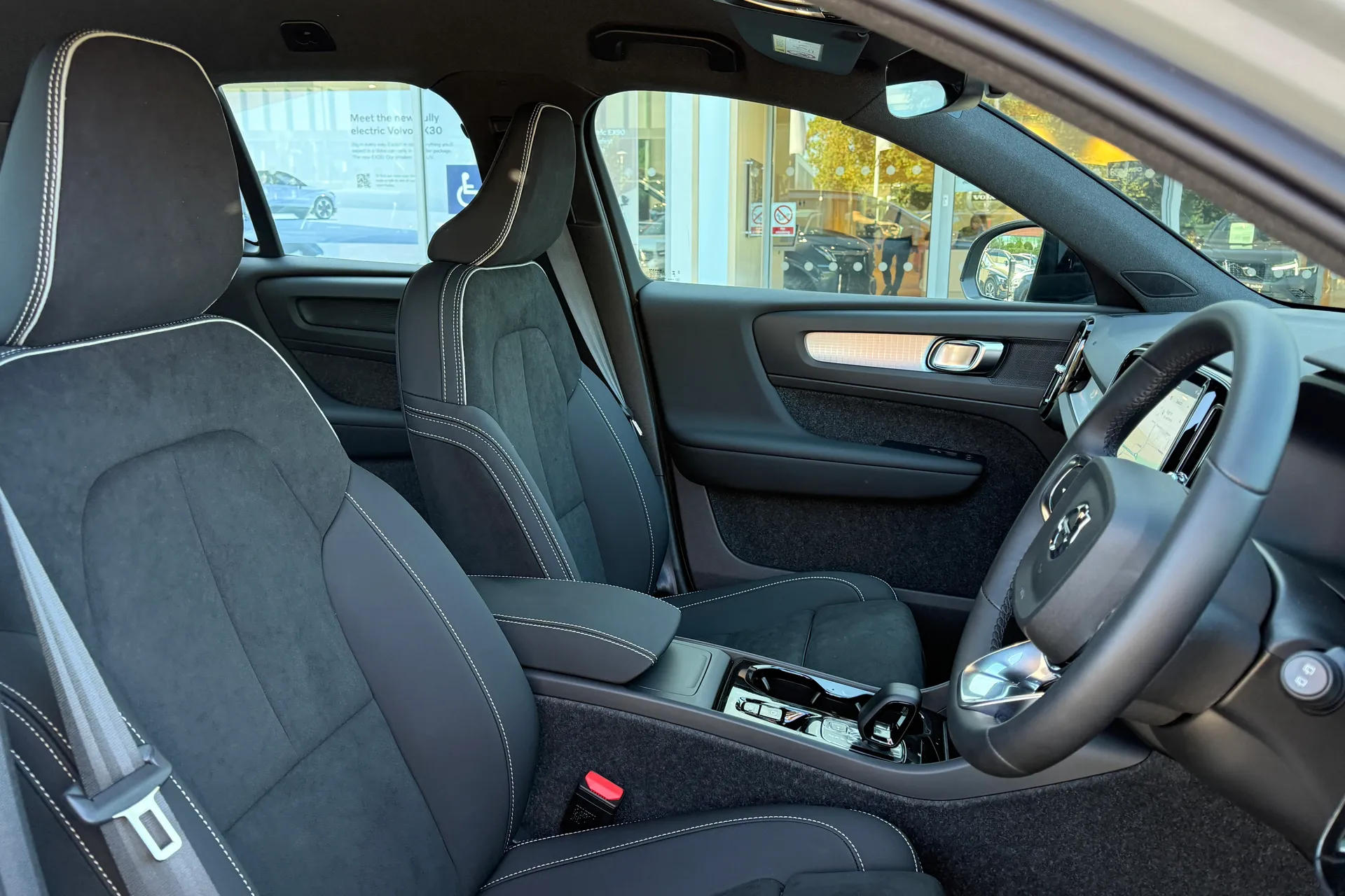 Volvo XC40 thumbnail image number 26