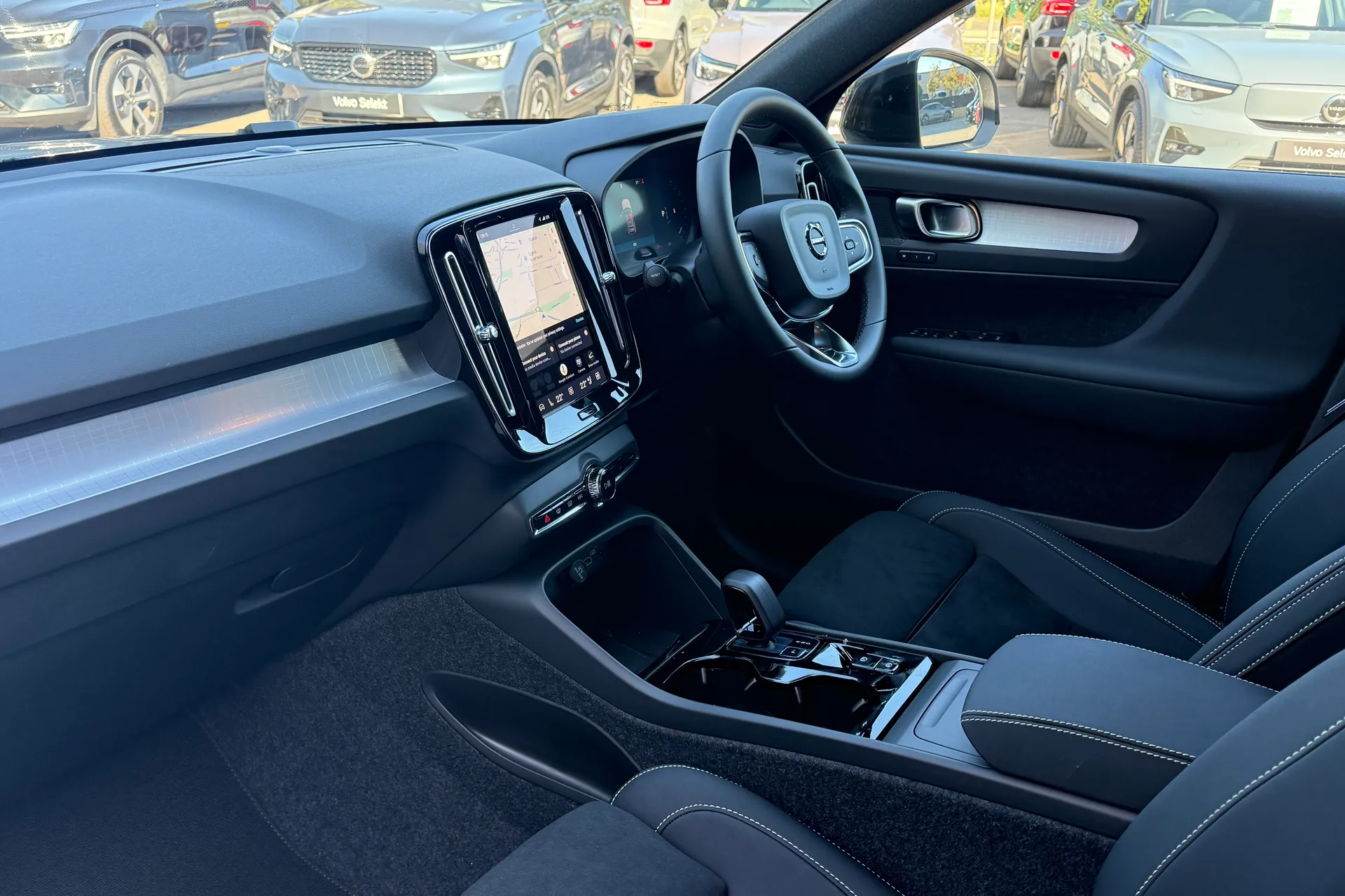 Volvo XC40 thumbnail image number 27