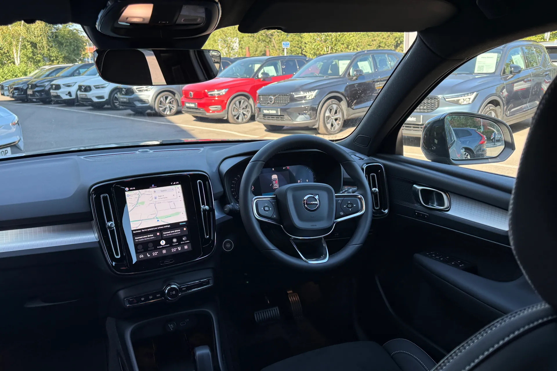 Volvo XC40 thumbnail image number 32