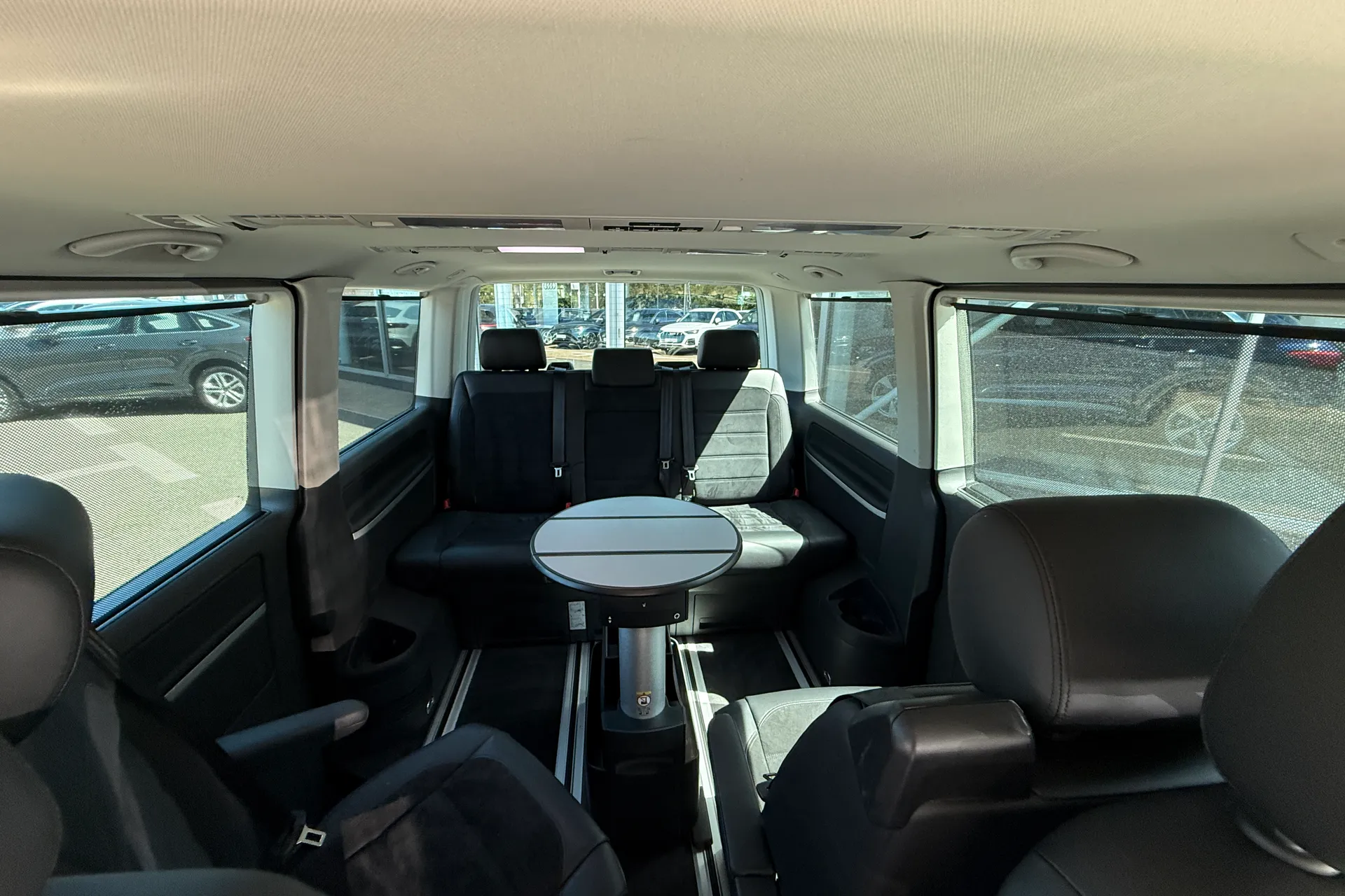 VOLKSWAGEN CARAVELLE thumbnail image number 19
