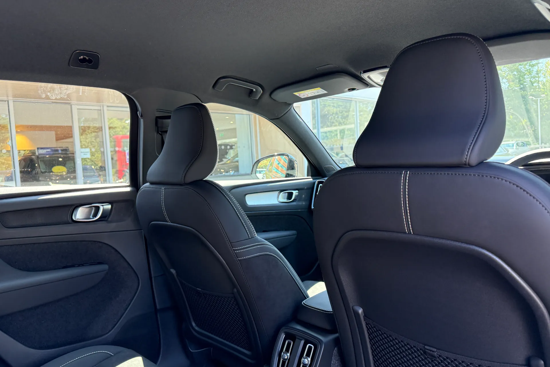 Volvo XC40 thumbnail image number 22