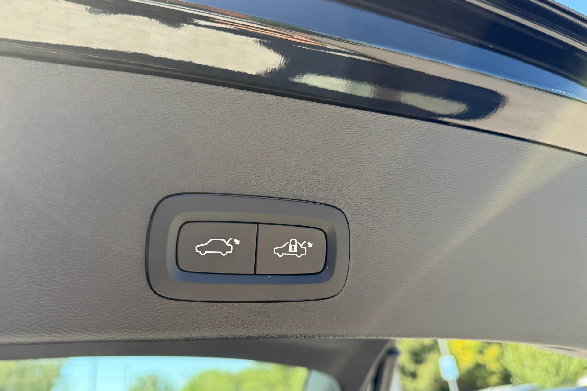 Volvo XC40 thumbnail image number 19