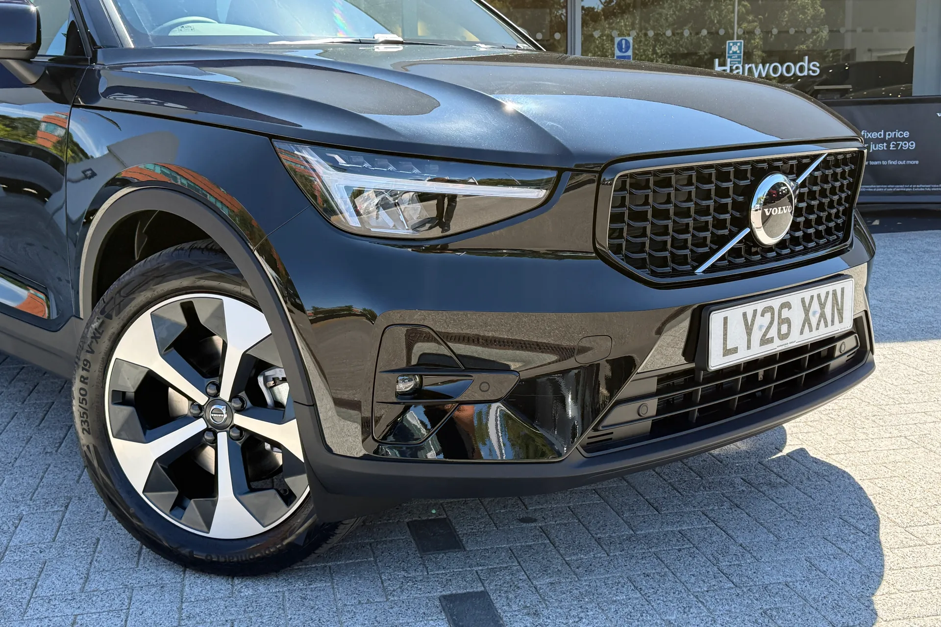 Volvo XC40 thumbnail image number 6