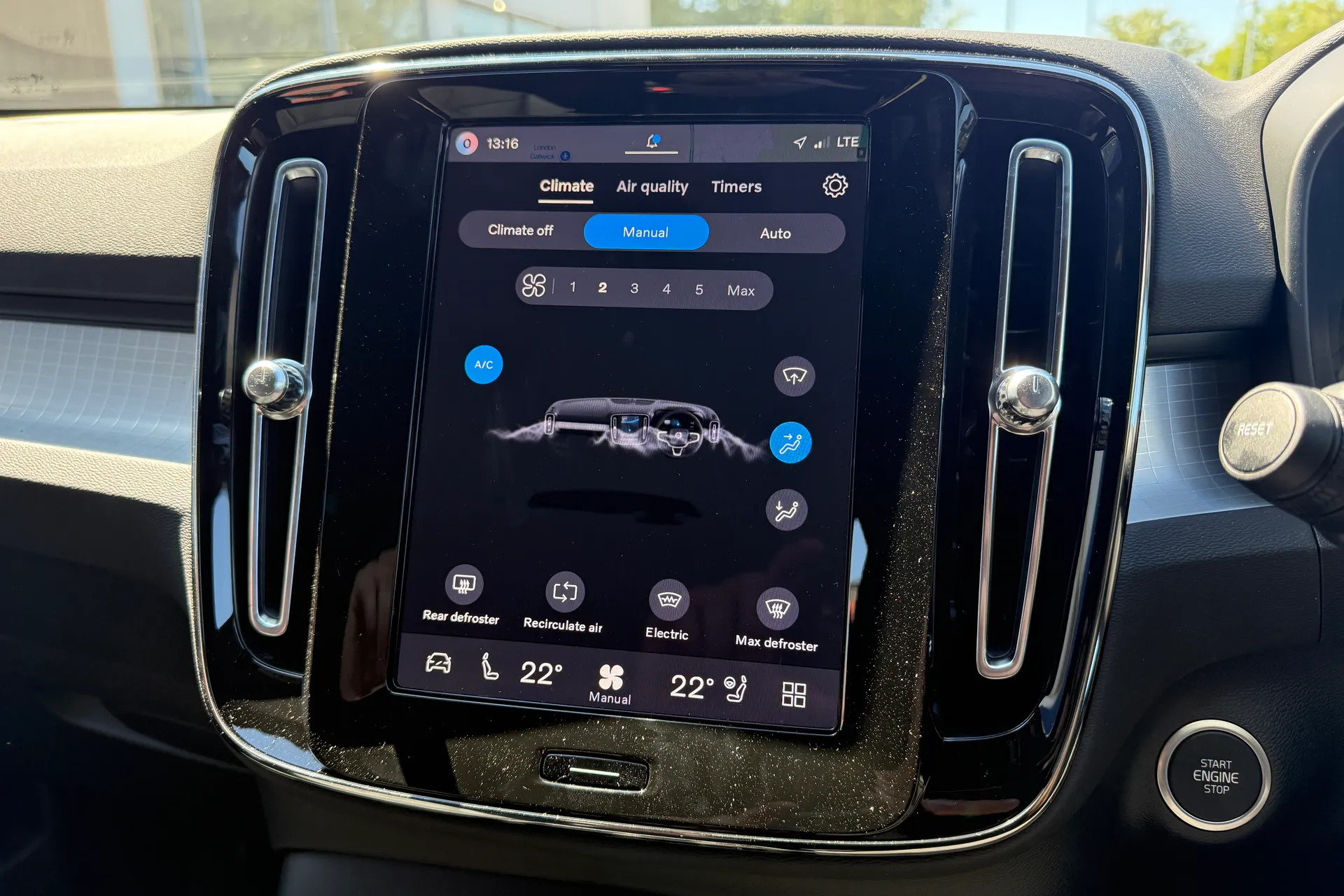 Volvo XC40 thumbnail image number 35