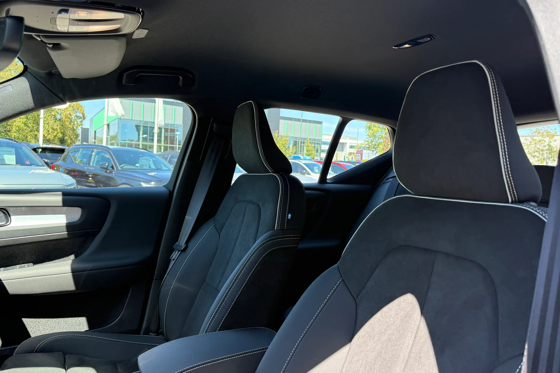 Volvo XC40 thumbnail image number 26