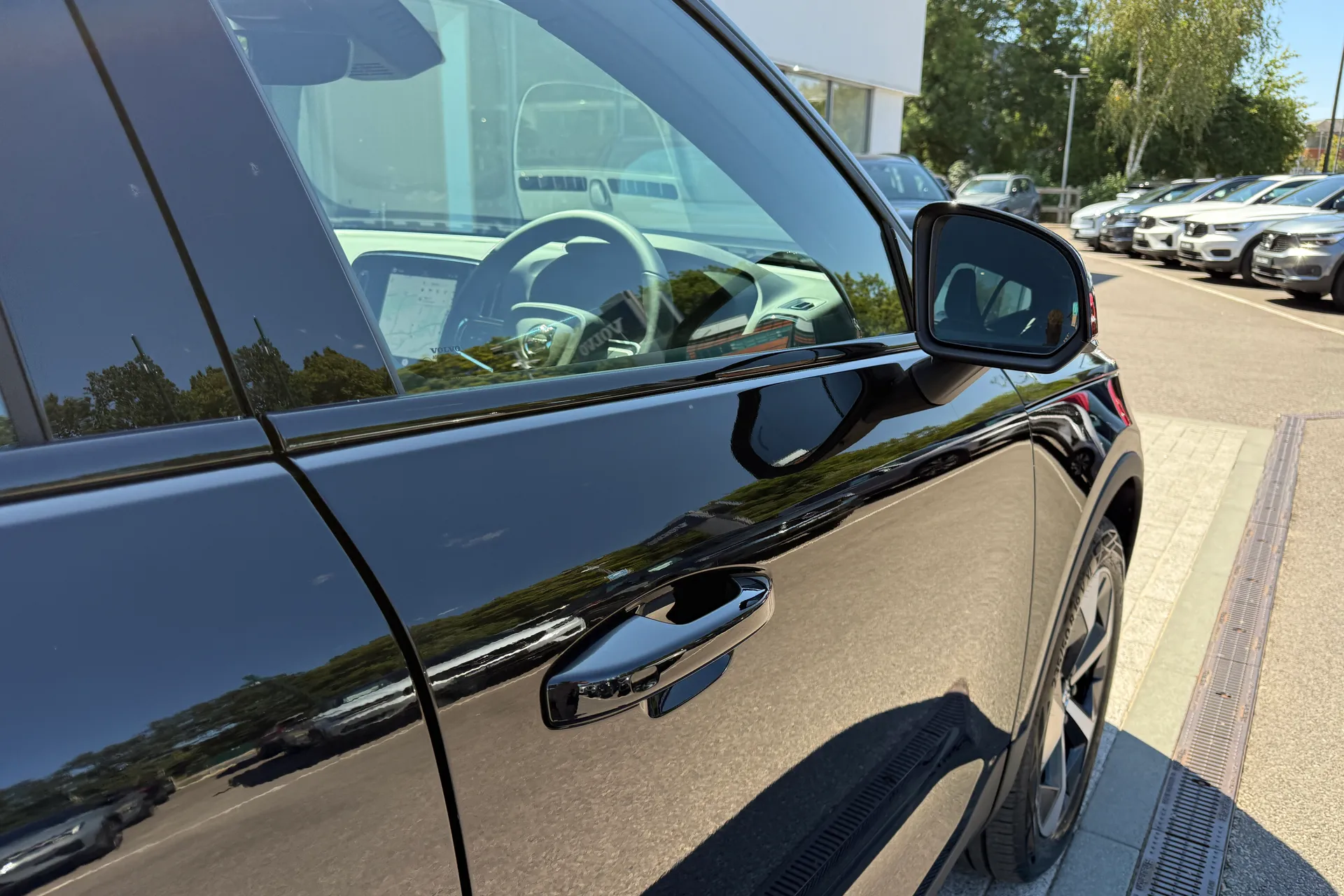 Volvo XC40 thumbnail image number 14
