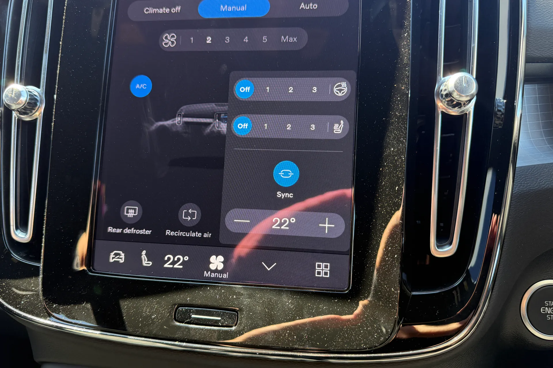 Volvo XC40 thumbnail image number 36