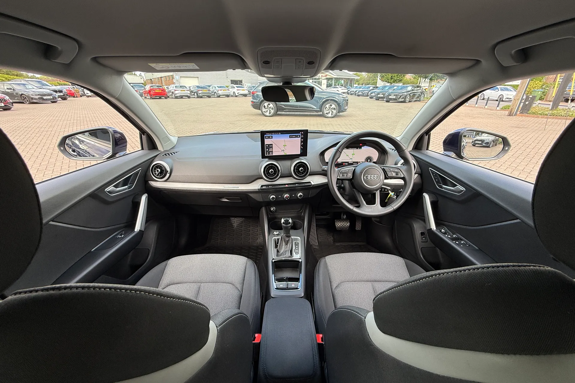 Audi Q2 thumbnail image number 3
