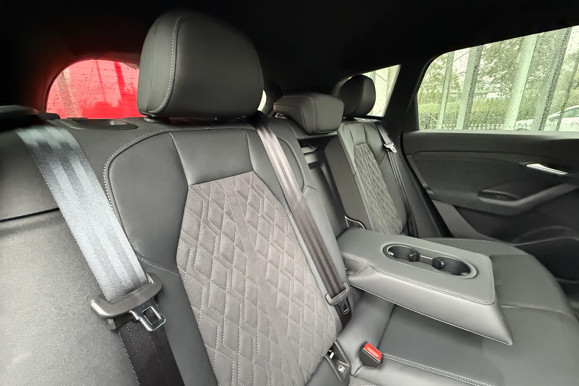 Audi Q6 thumbnail image number 43