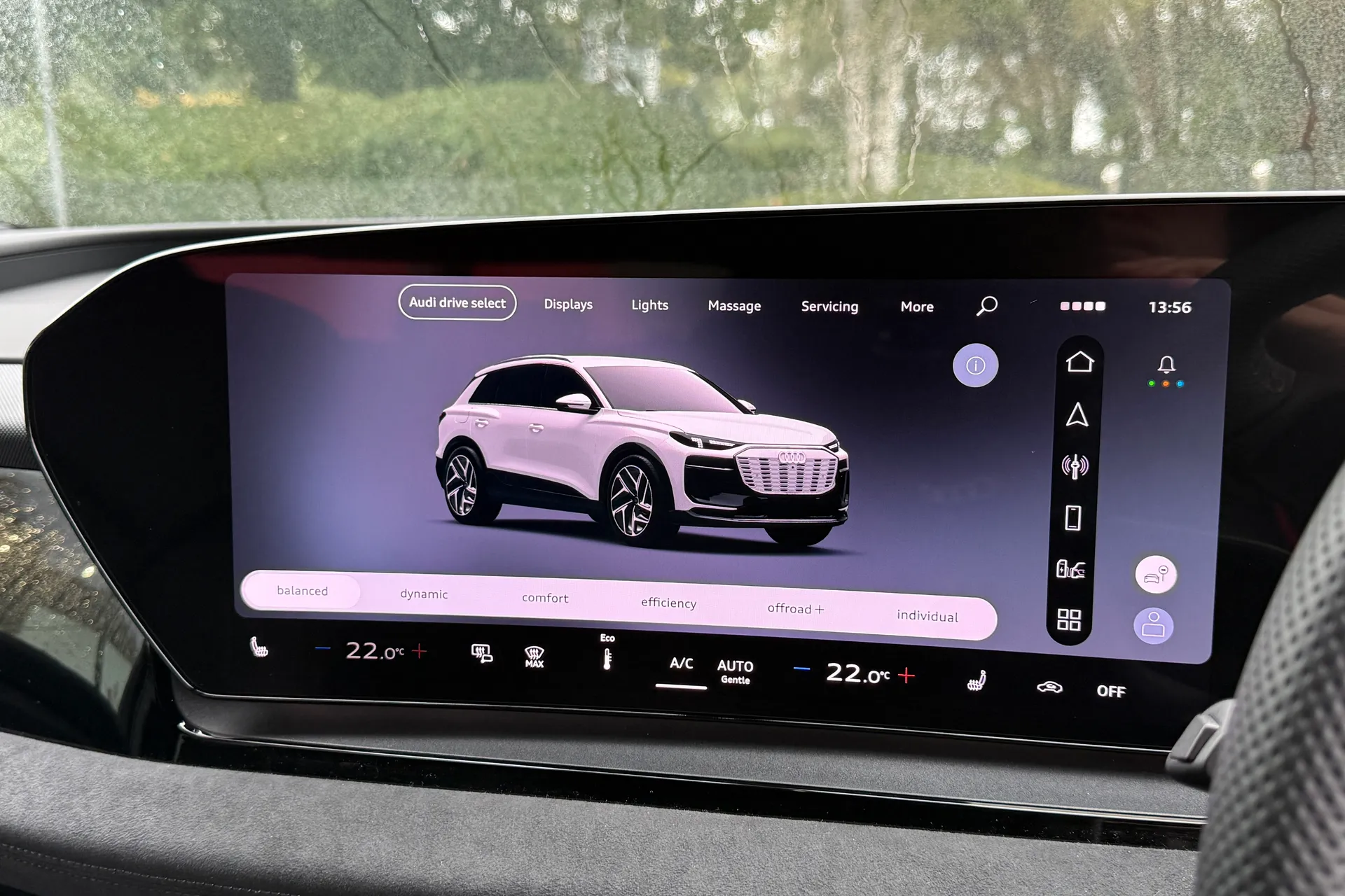 Audi Q6 thumbnail image number 12