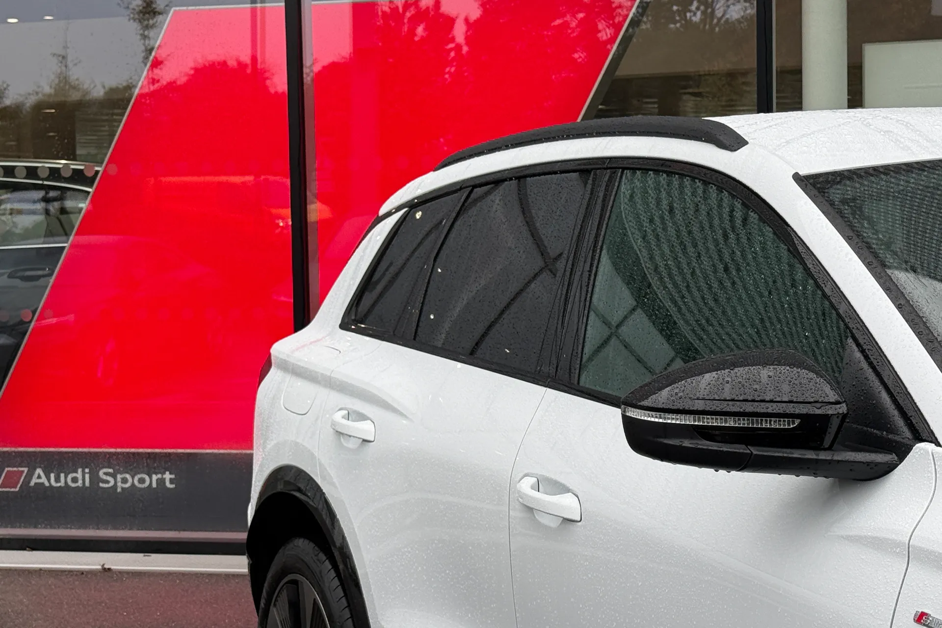 Audi Q6 thumbnail image number 15