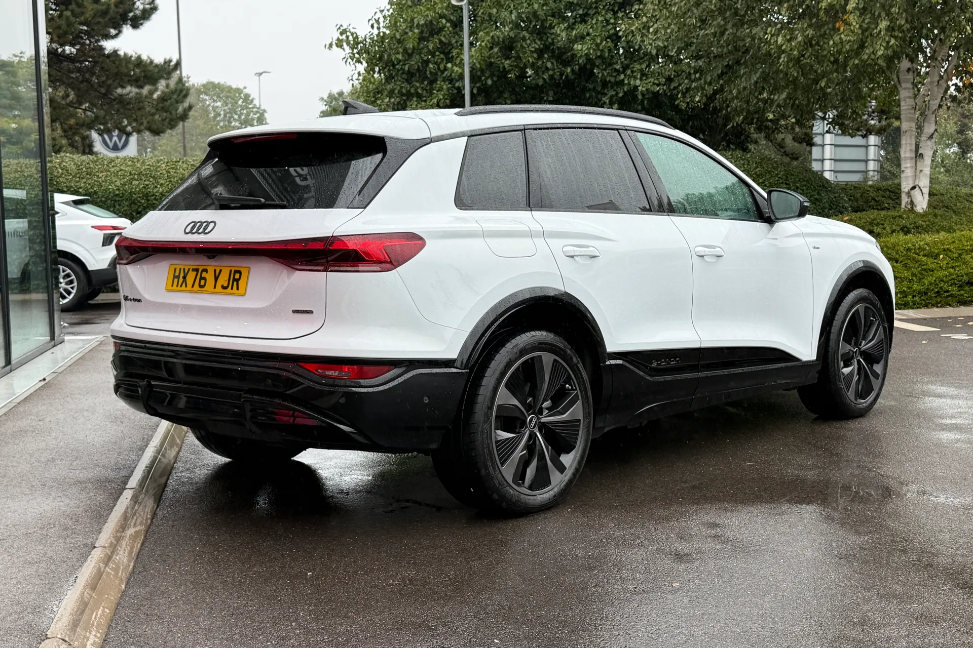 Audi Q6 thumbnail image number 30